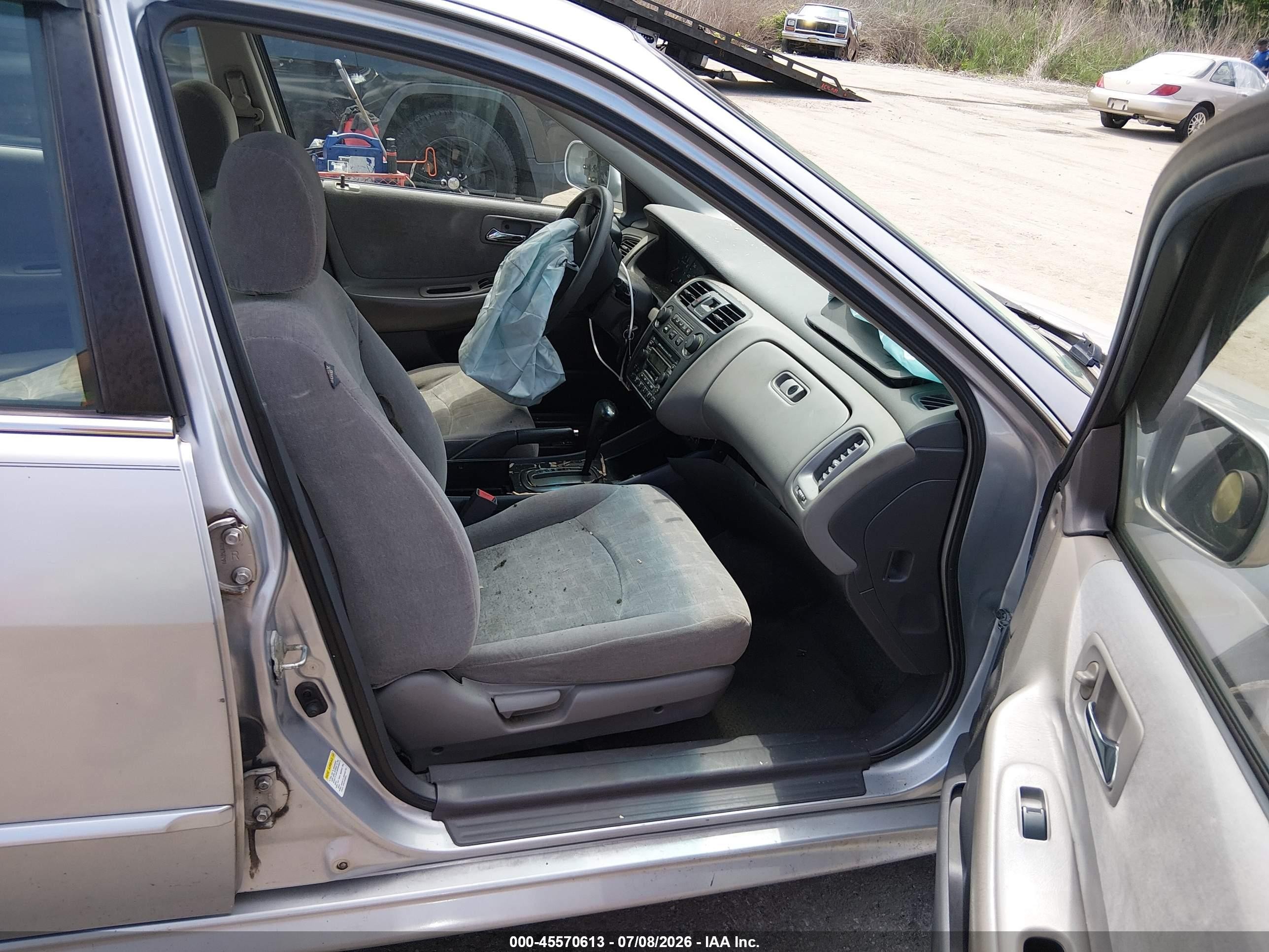 2002 Honda Accord 2.3 Ex Silver vin: 1HGCG56672A150526
