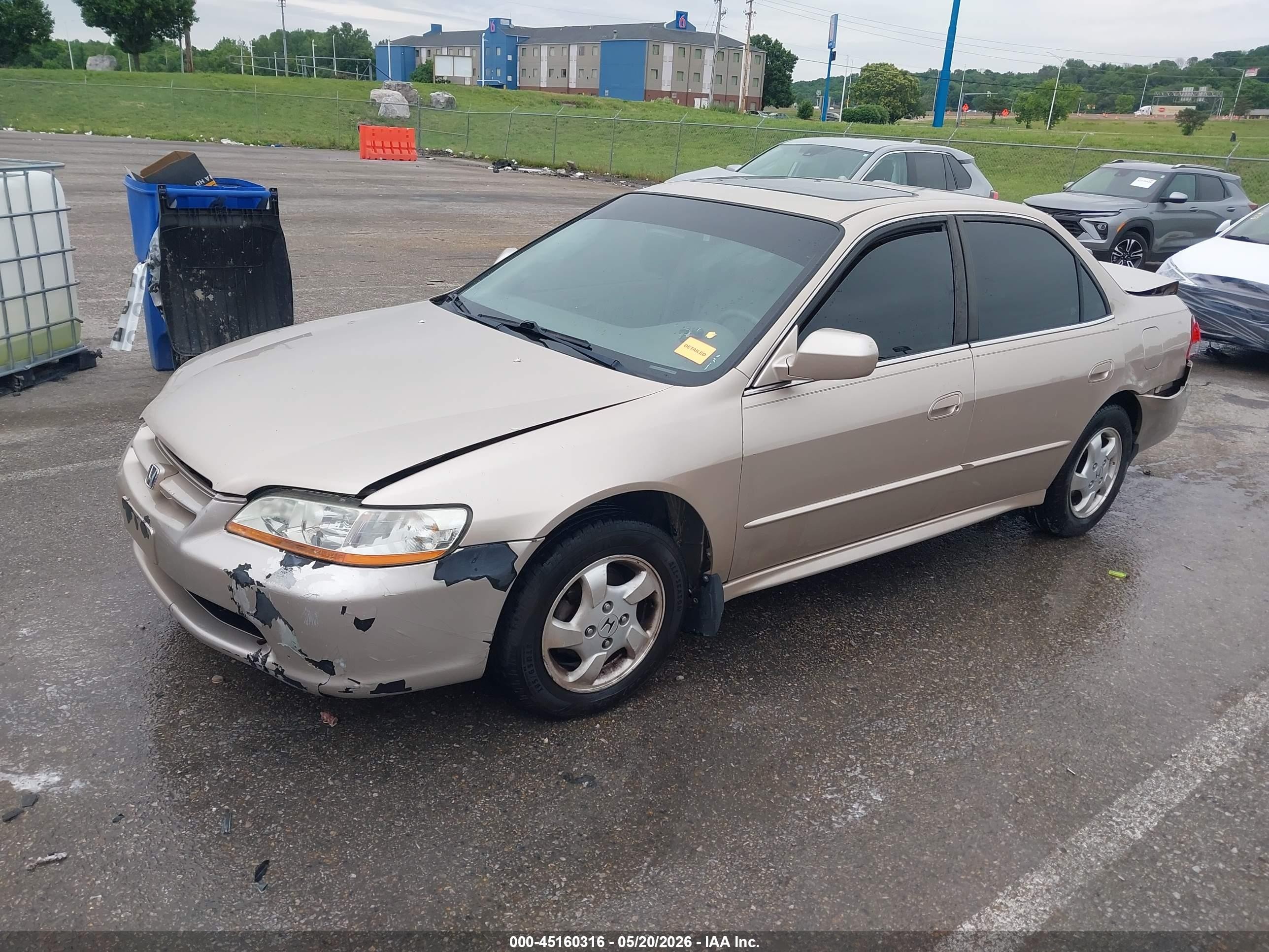 2000 Honda Accord 2.3 Ex Gold vin: 1HGCG5667YA111282