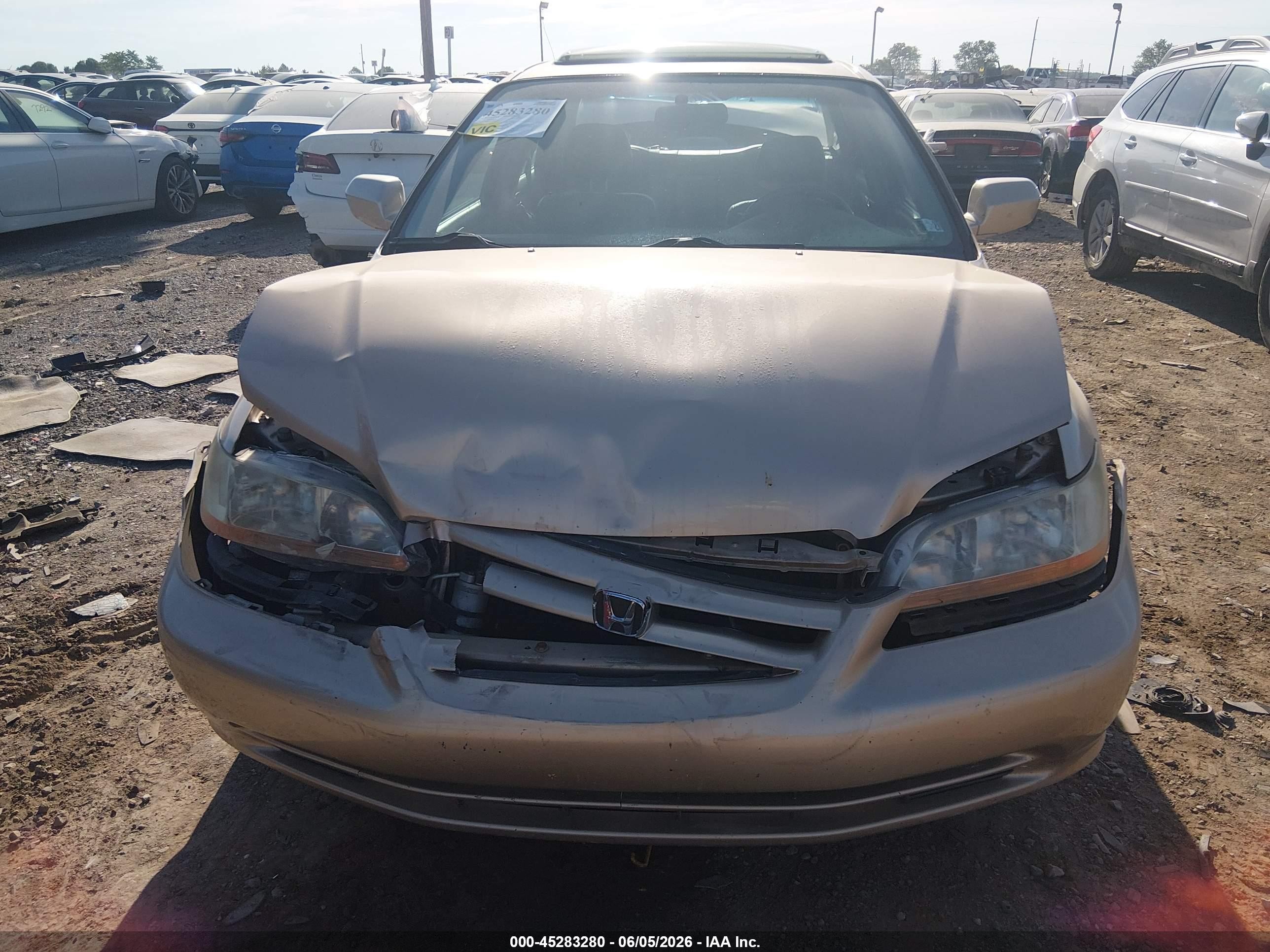 2002 Honda Accord 2.3 Ex Золотой vin: 1HGCG56692A036043