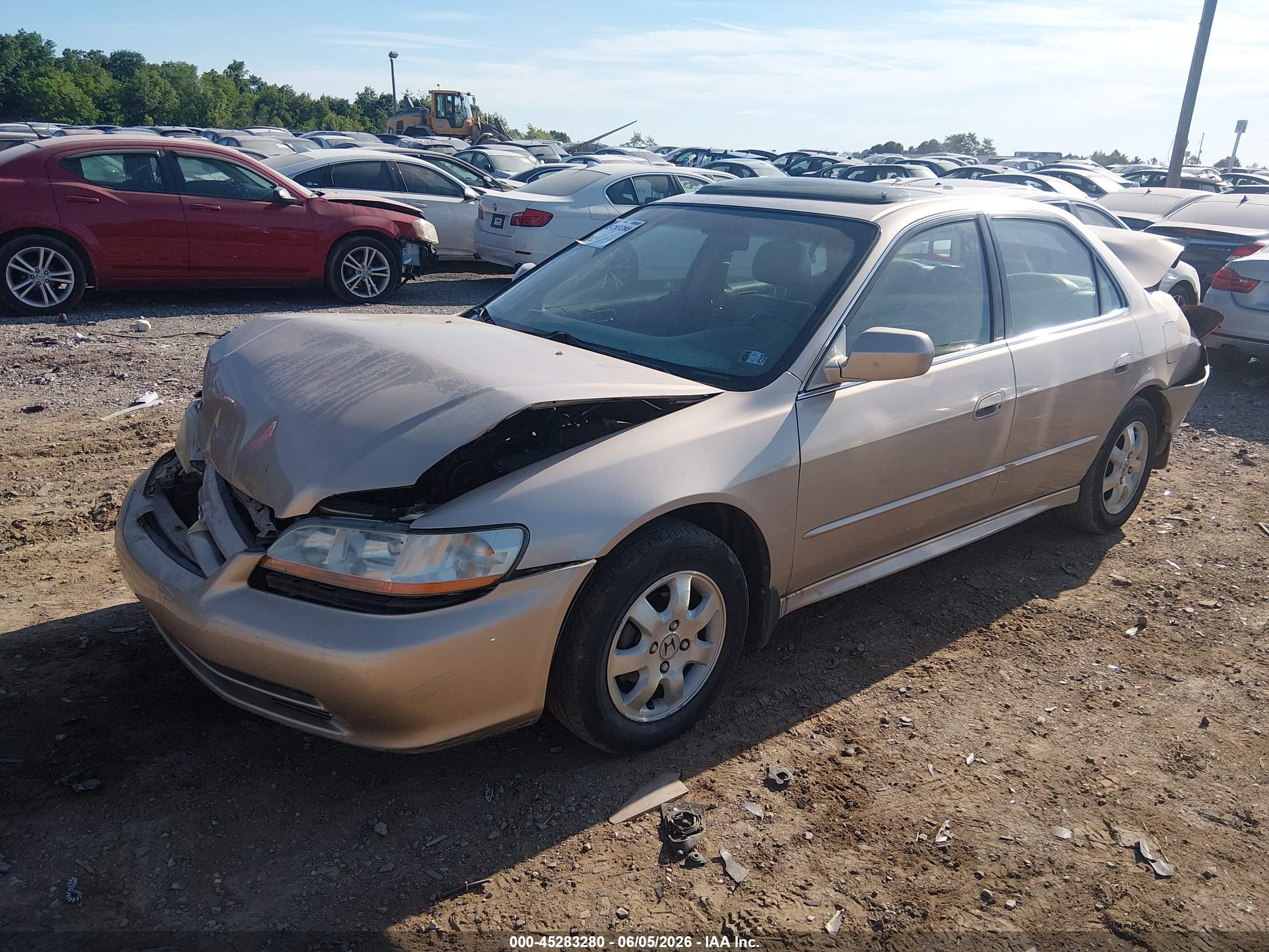 2002 Honda Accord 2.3 Ex Золотой vin: 1HGCG56692A036043