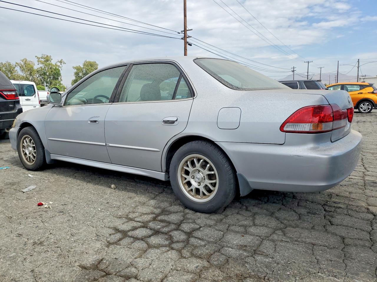 2002 Honda Accord Ex Silver vin: 1HGCG56692A118001