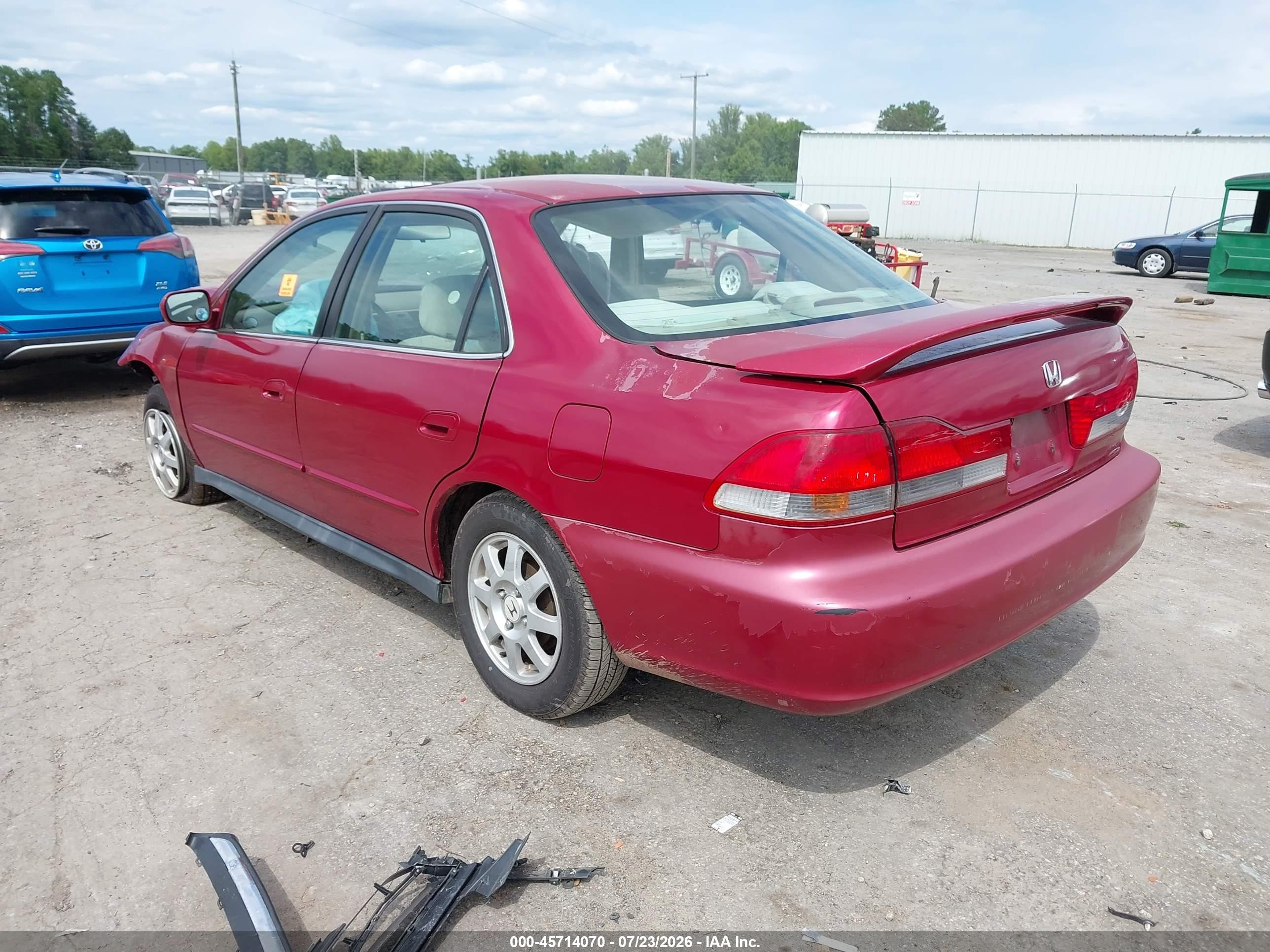 2002 Honda Accord 2.3 Se Красный vin: 1HGCG56702A156497