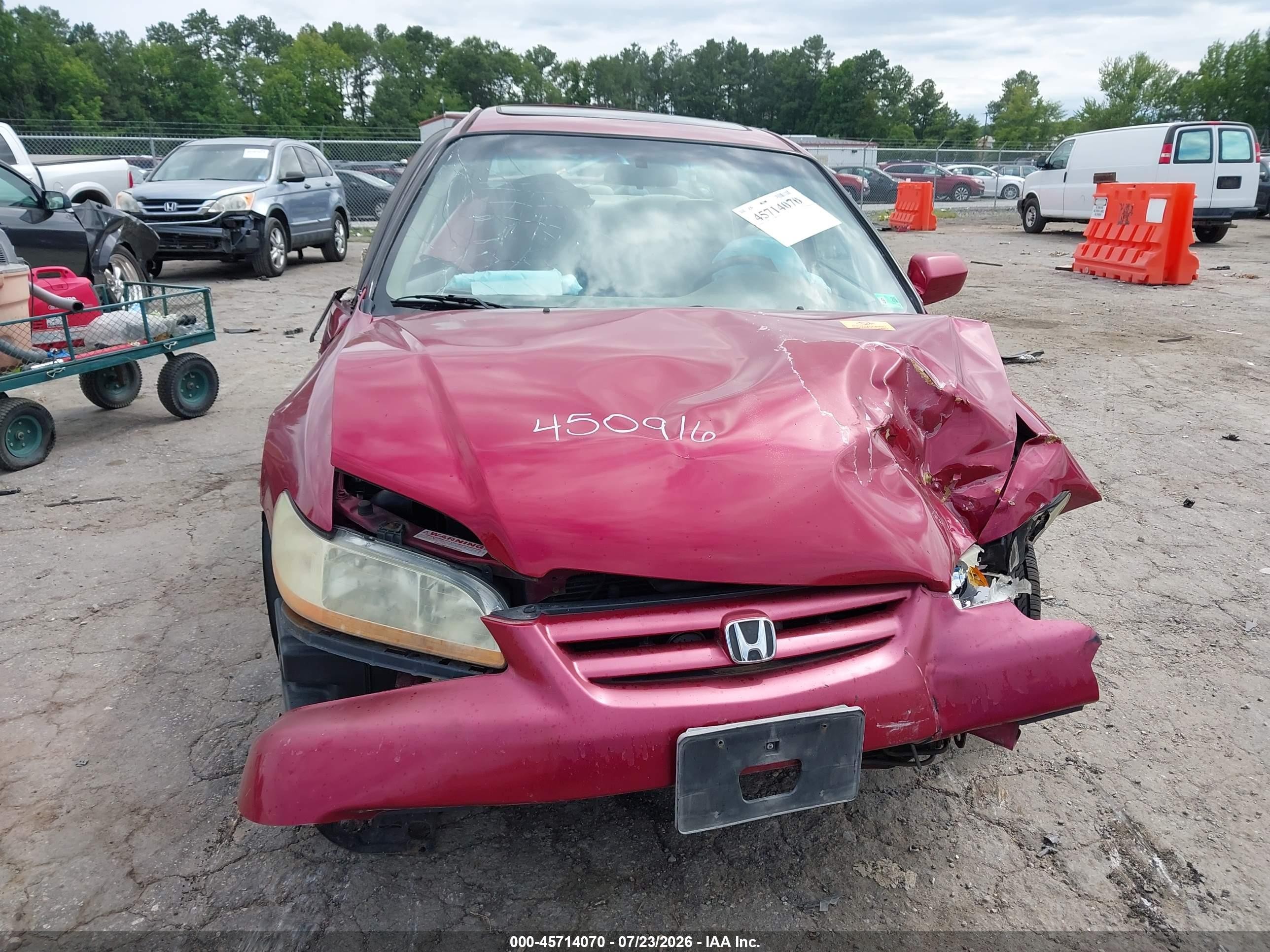 2002 Honda Accord 2.3 Se Красный vin: 1HGCG56702A156497