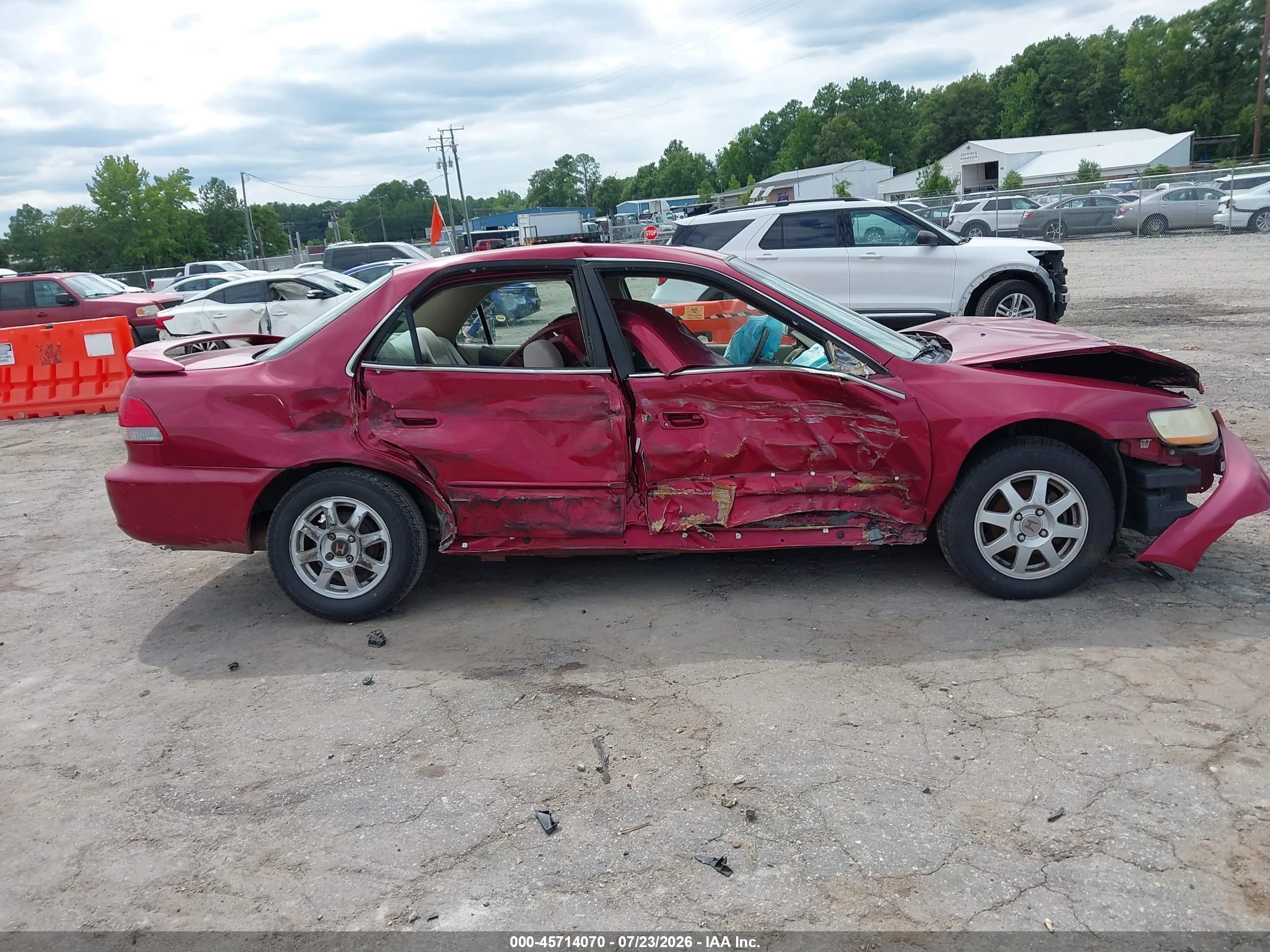 2002 Honda Accord 2.3 Se Красный vin: 1HGCG56702A156497