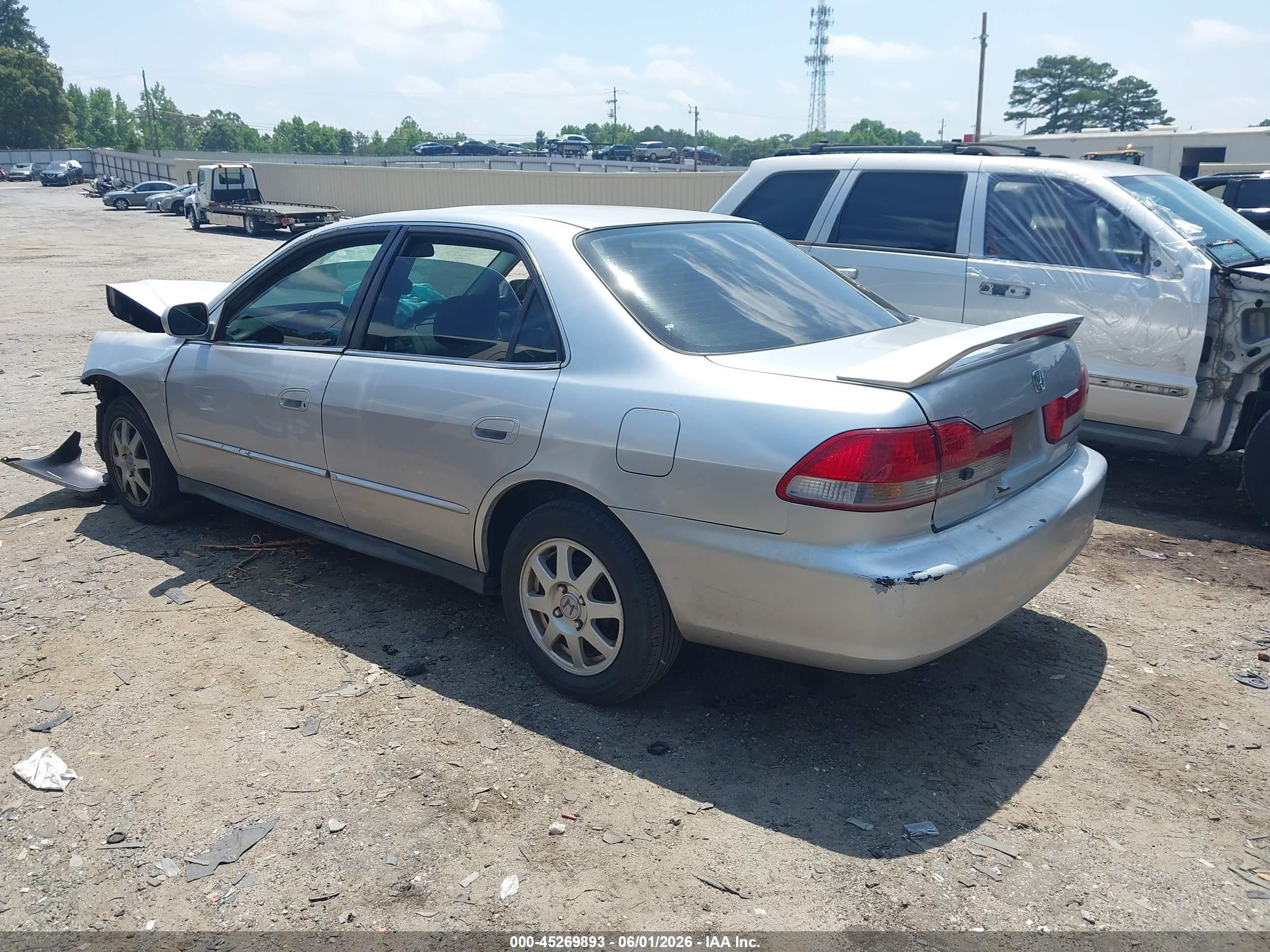 2002 Honda Accord 2.3 Se Silver vin: 1HGCG56712A003241