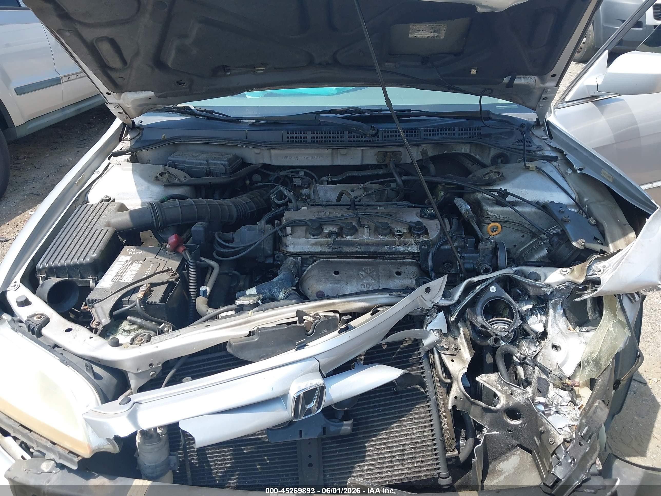 2002 Honda Accord 2.3 Se Silver vin: 1HGCG56712A003241