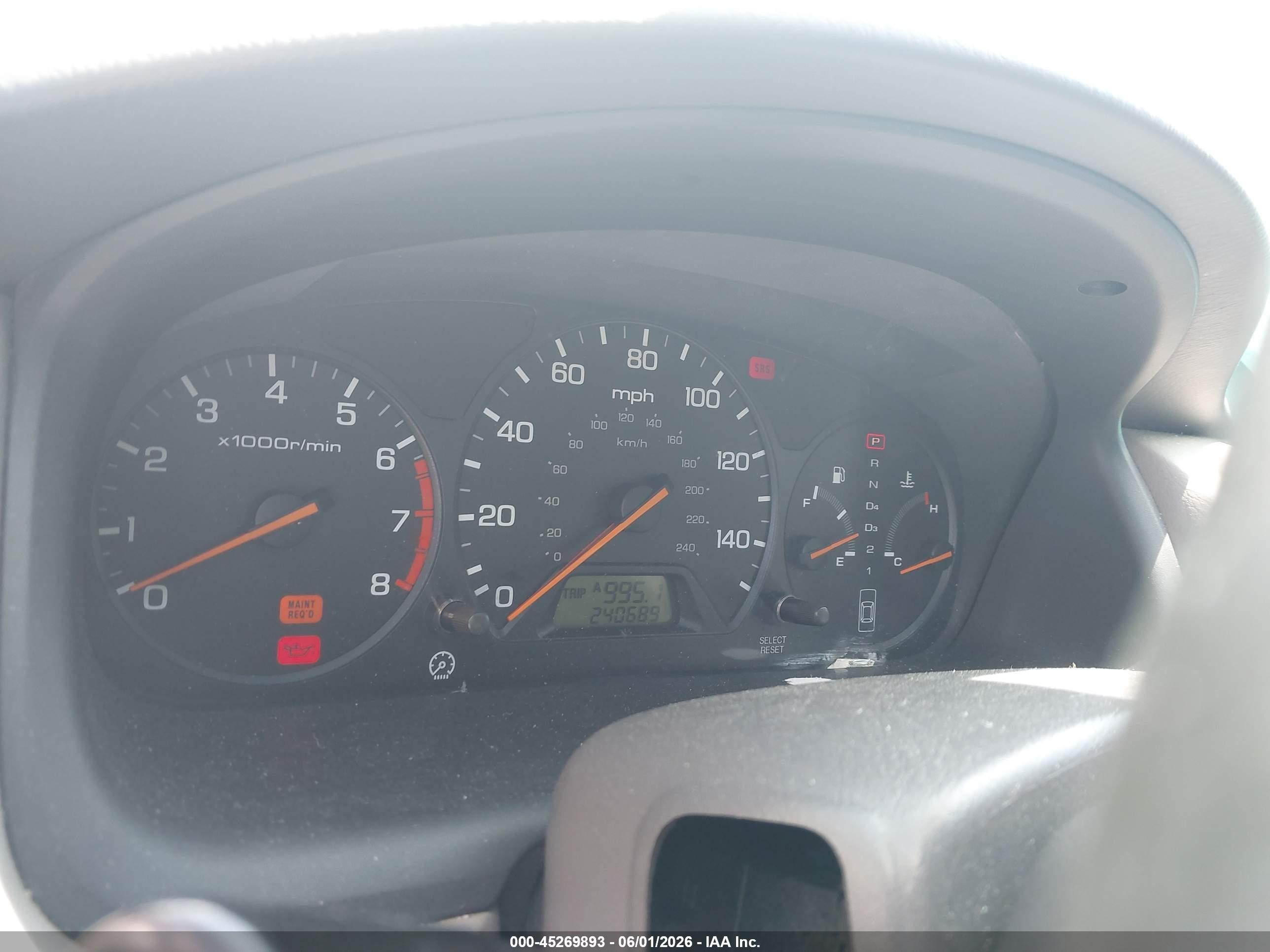 2002 Honda Accord 2.3 Se Silver vin: 1HGCG56712A003241