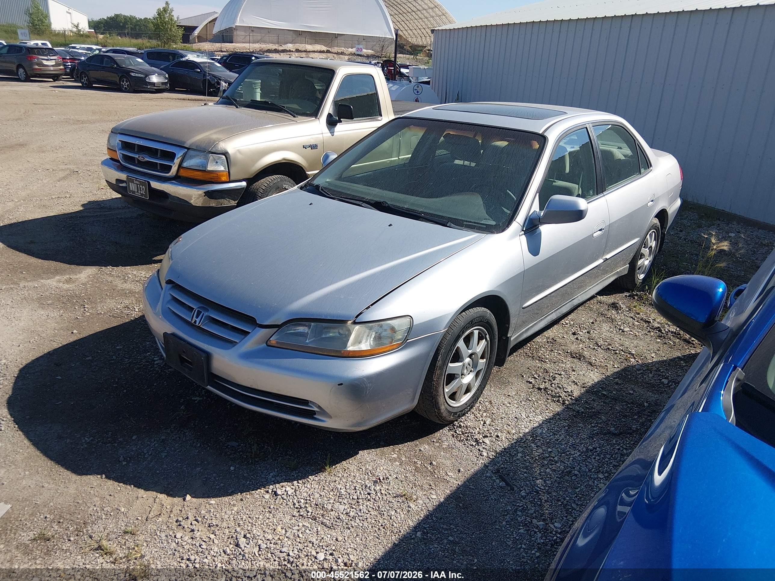 2002 Honda Accord 2.3 Se Silver vin: 1HGCG56712A080658