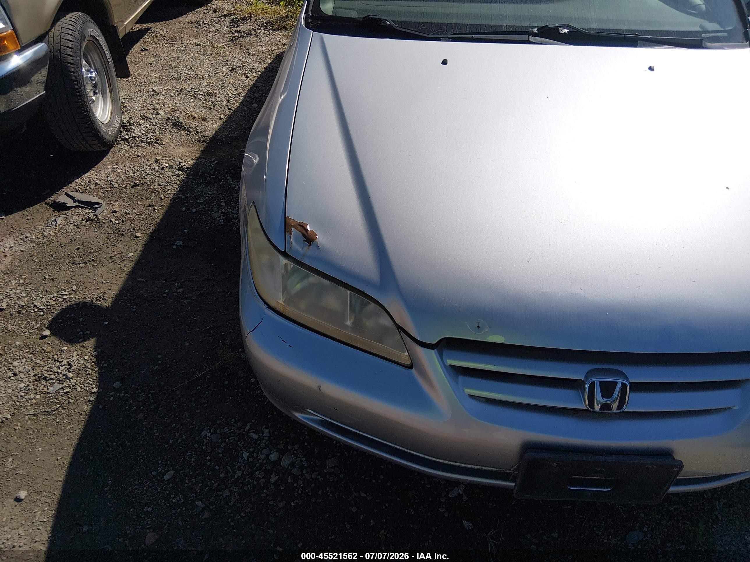 2002 Honda Accord 2.3 Se Silver vin: 1HGCG56712A080658