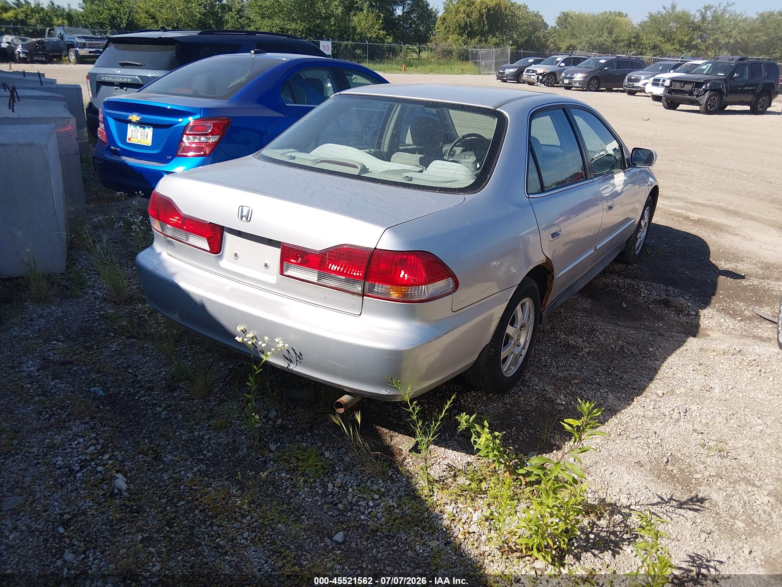 2002 Honda Accord 2.3 Se Silver vin: 1HGCG56712A080658