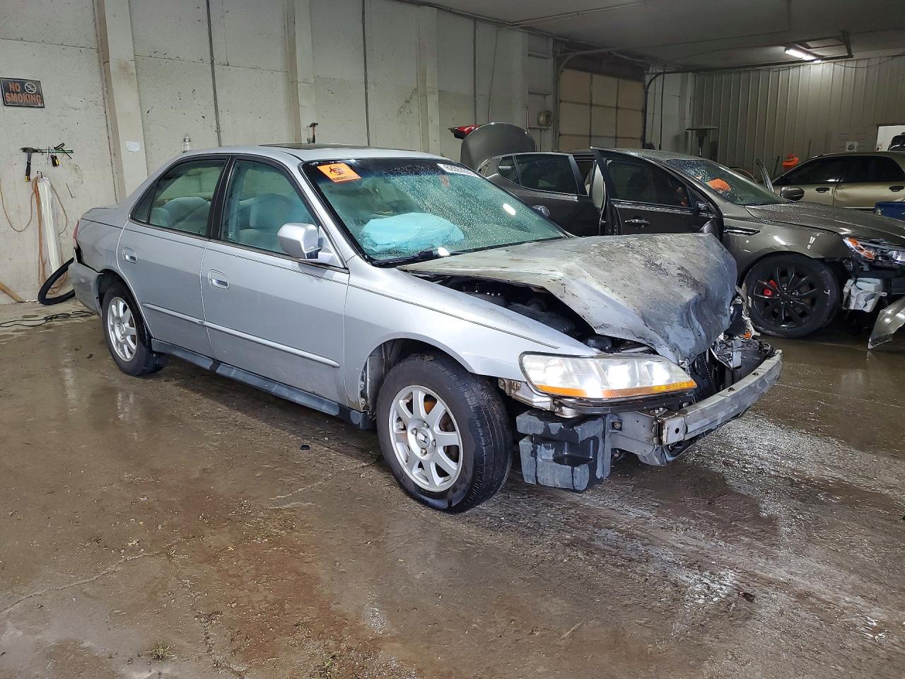 2002 Honda Accord Se Silver vin: 1HGCG56712A138137