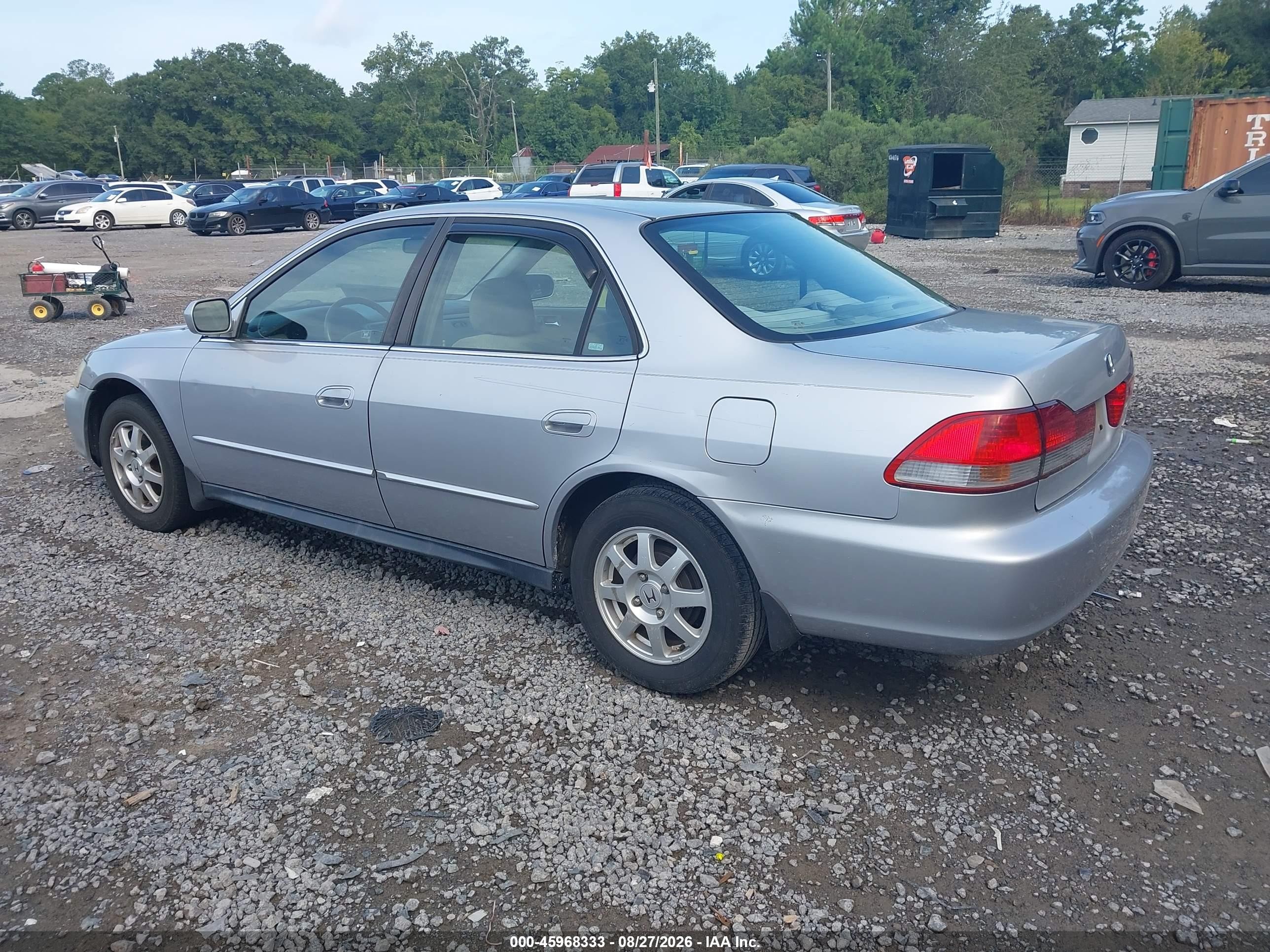 2002 Honda Accord 2.3 Se Silver vin: 1HGCG56722A024065