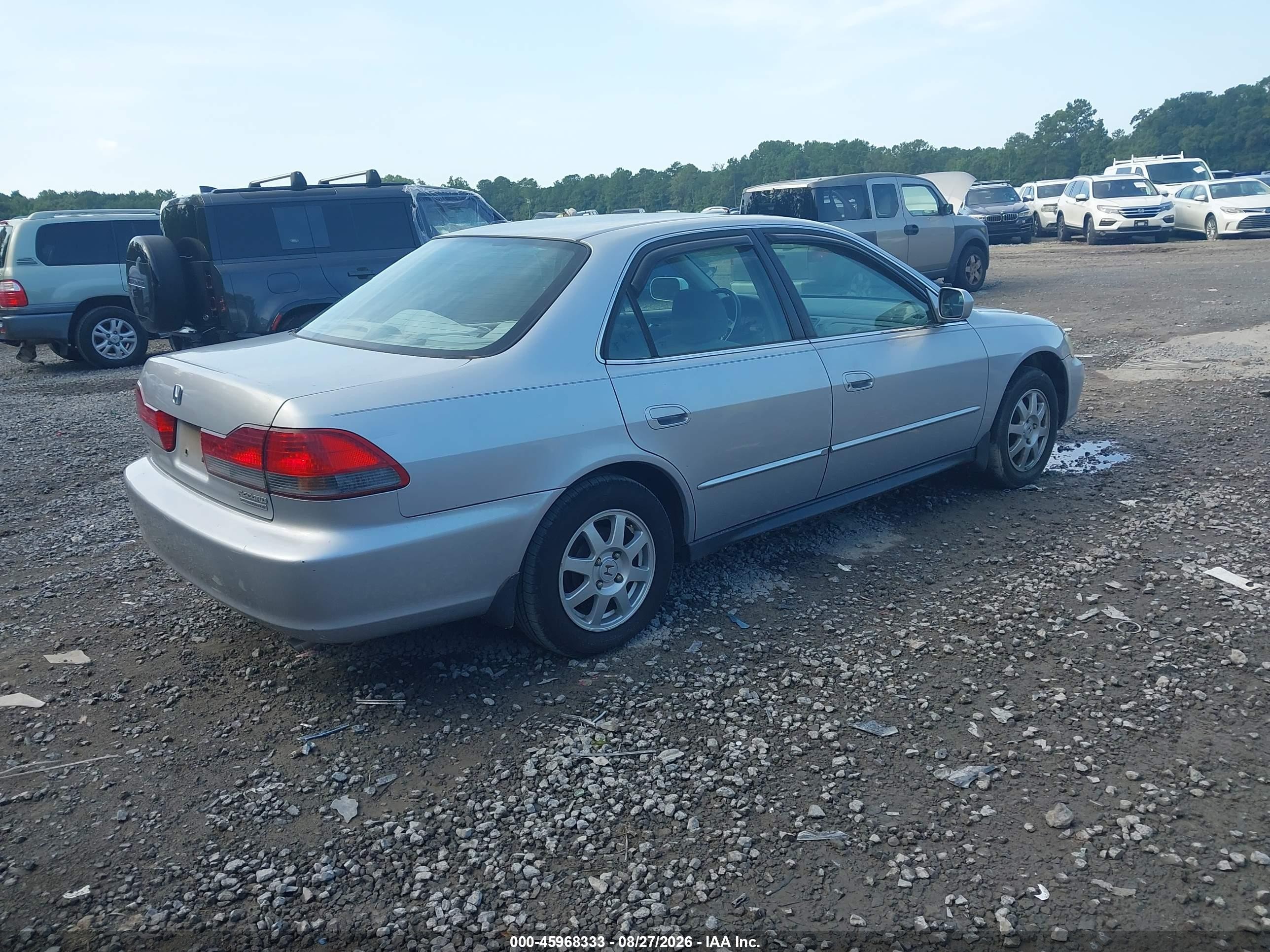 2002 Honda Accord 2.3 Se Silver vin: 1HGCG56722A024065