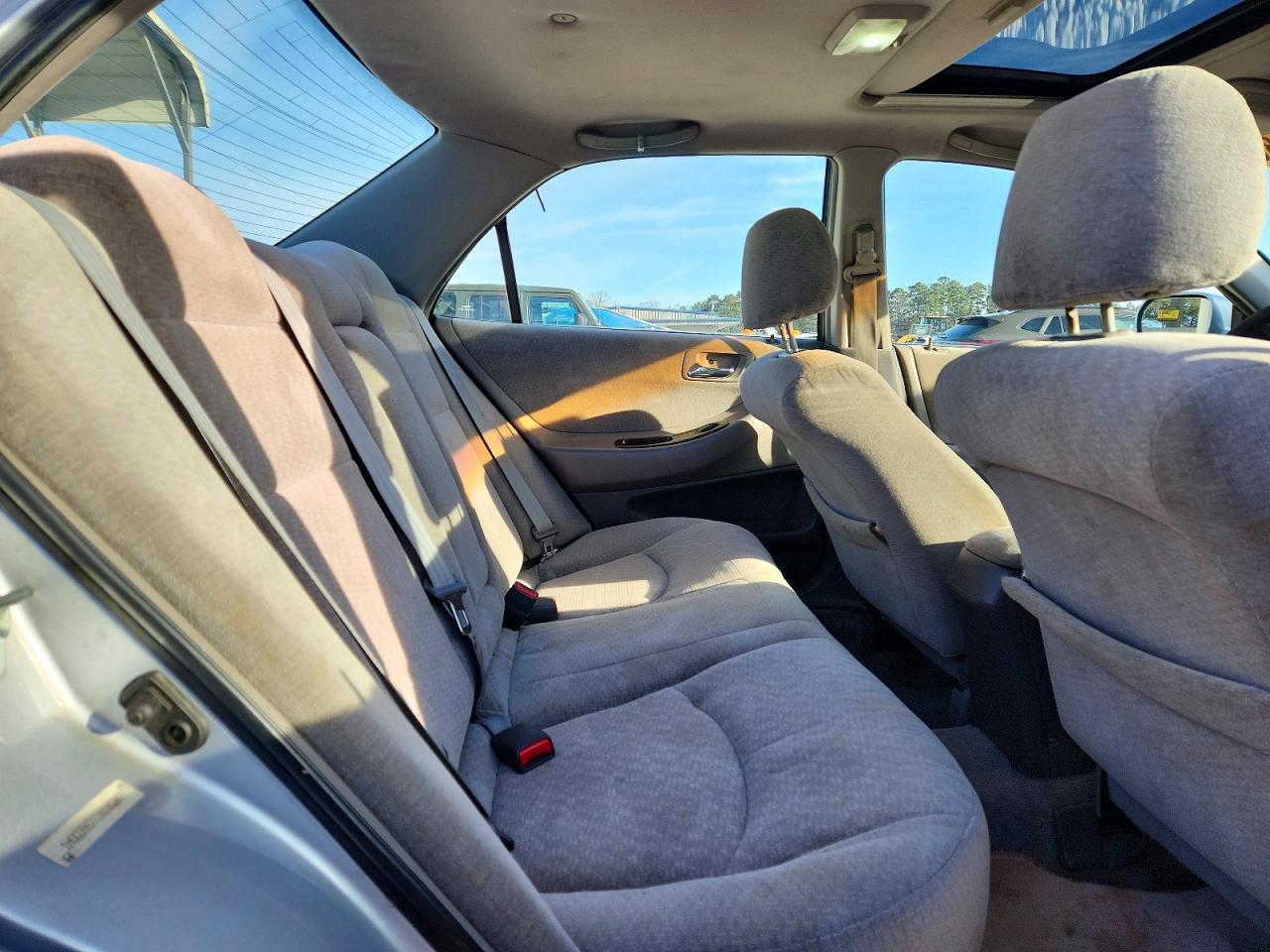 2002 Honda Accord Se Silver vin: 1HGCG56722A101937