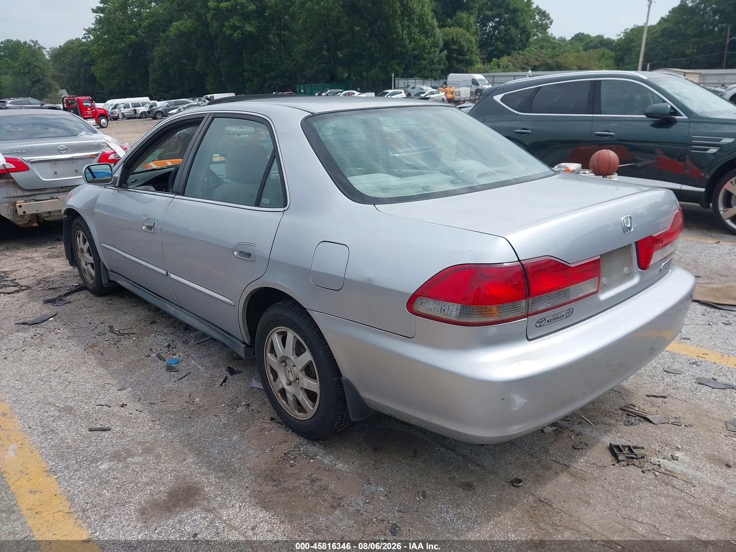 2002 Honda Accord 2.3 Se Silver vin: 1HGCG56732A093752