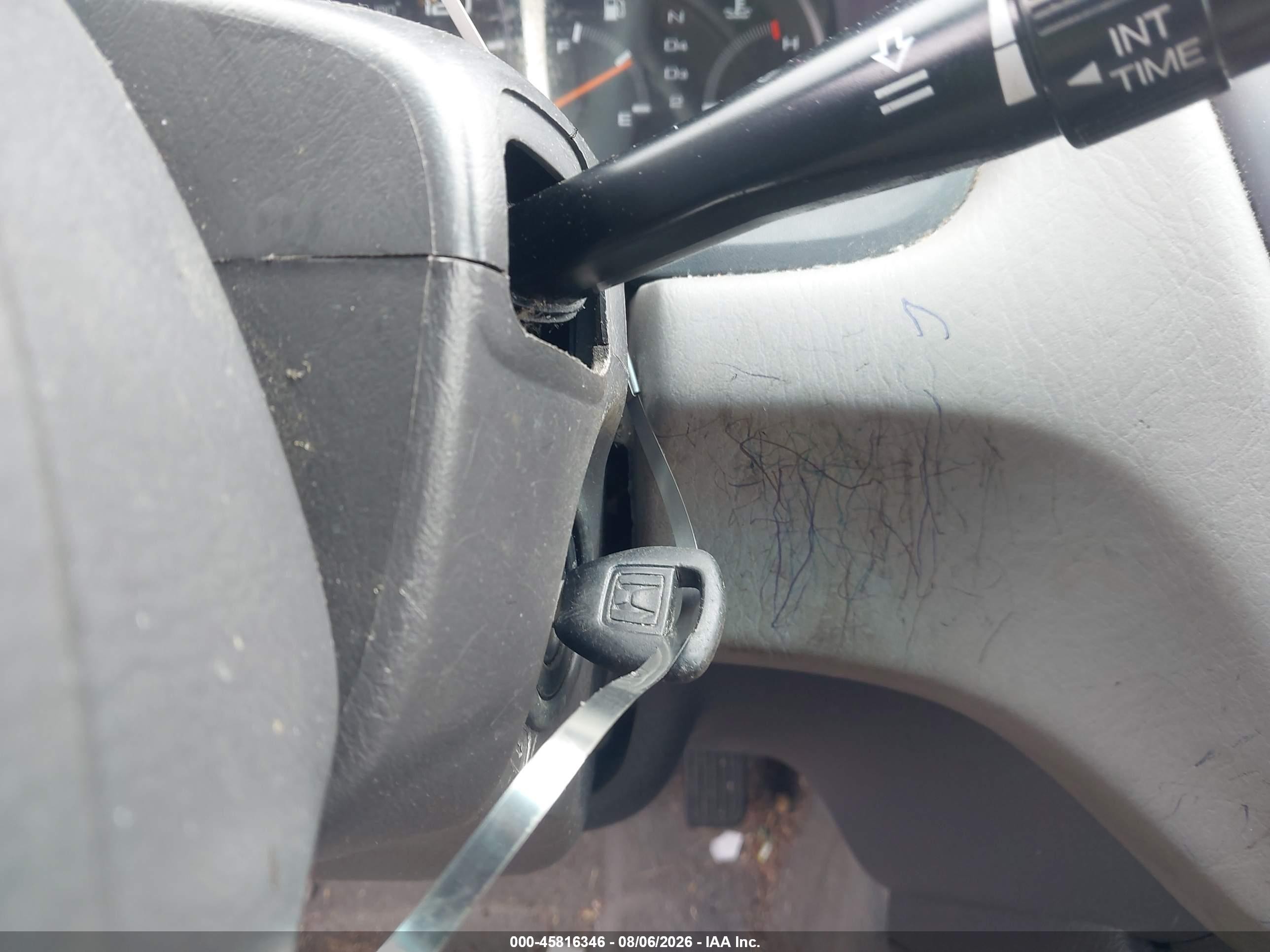 2002 Honda Accord 2.3 Se Silver vin: 1HGCG56732A093752