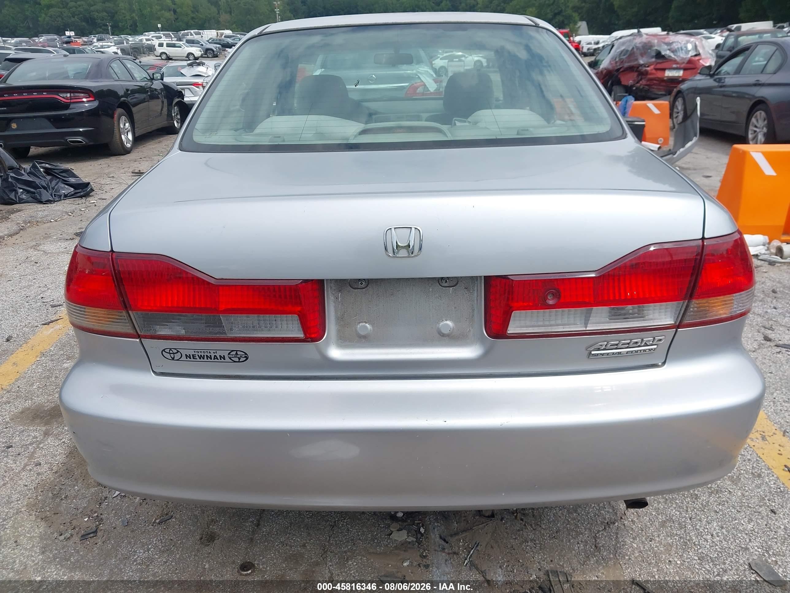 2002 Honda Accord 2.3 Se Silver vin: 1HGCG56732A093752