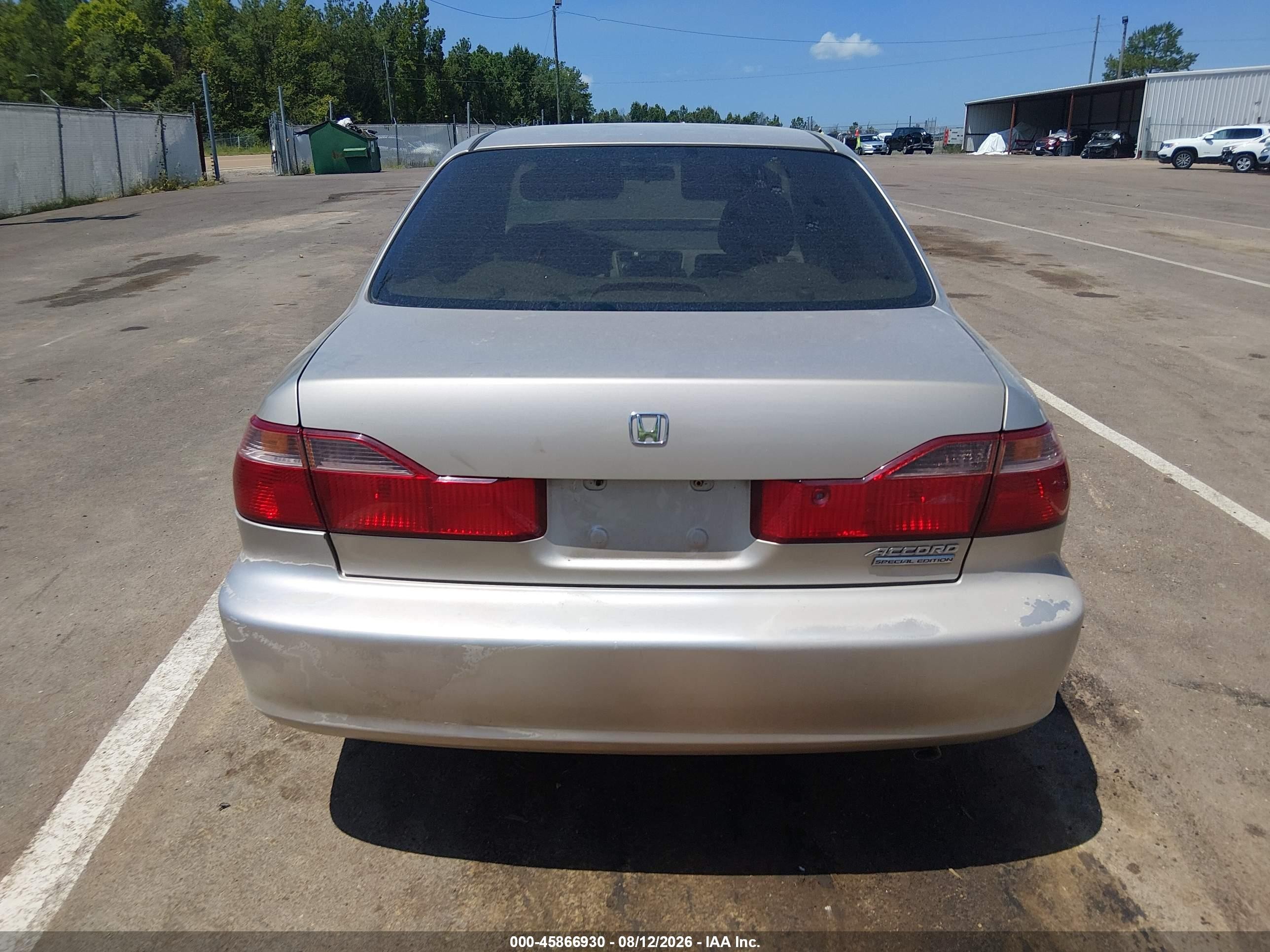 2000 Honda Accord 2.3 Se Tan vin: 1HGCG5673YA037898