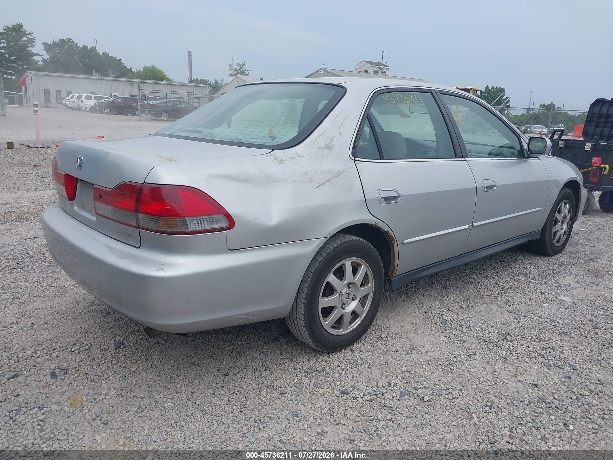 2002 Honda Accord 2.3 Se Silver vin: 1HGCG56742A000009