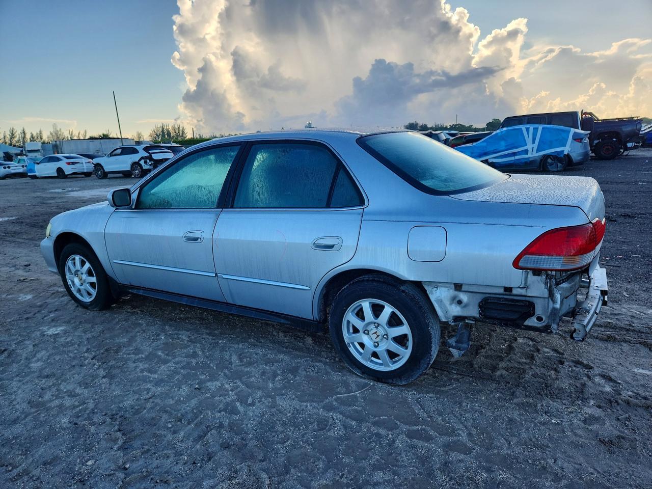 2002 Honda Accord Se Silver vin: 1HGCG56752A137041