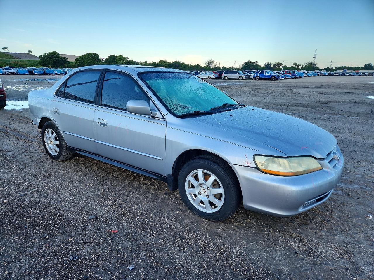 2002 Honda Accord Se Silver vin: 1HGCG56752A137041