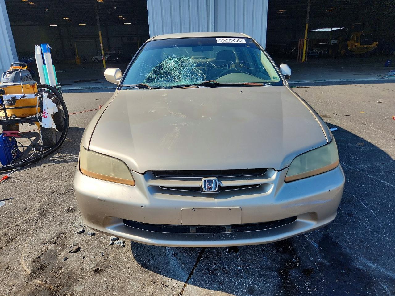 2000 Honda Accord Se Gold vin: 1HGCG5675YA050099