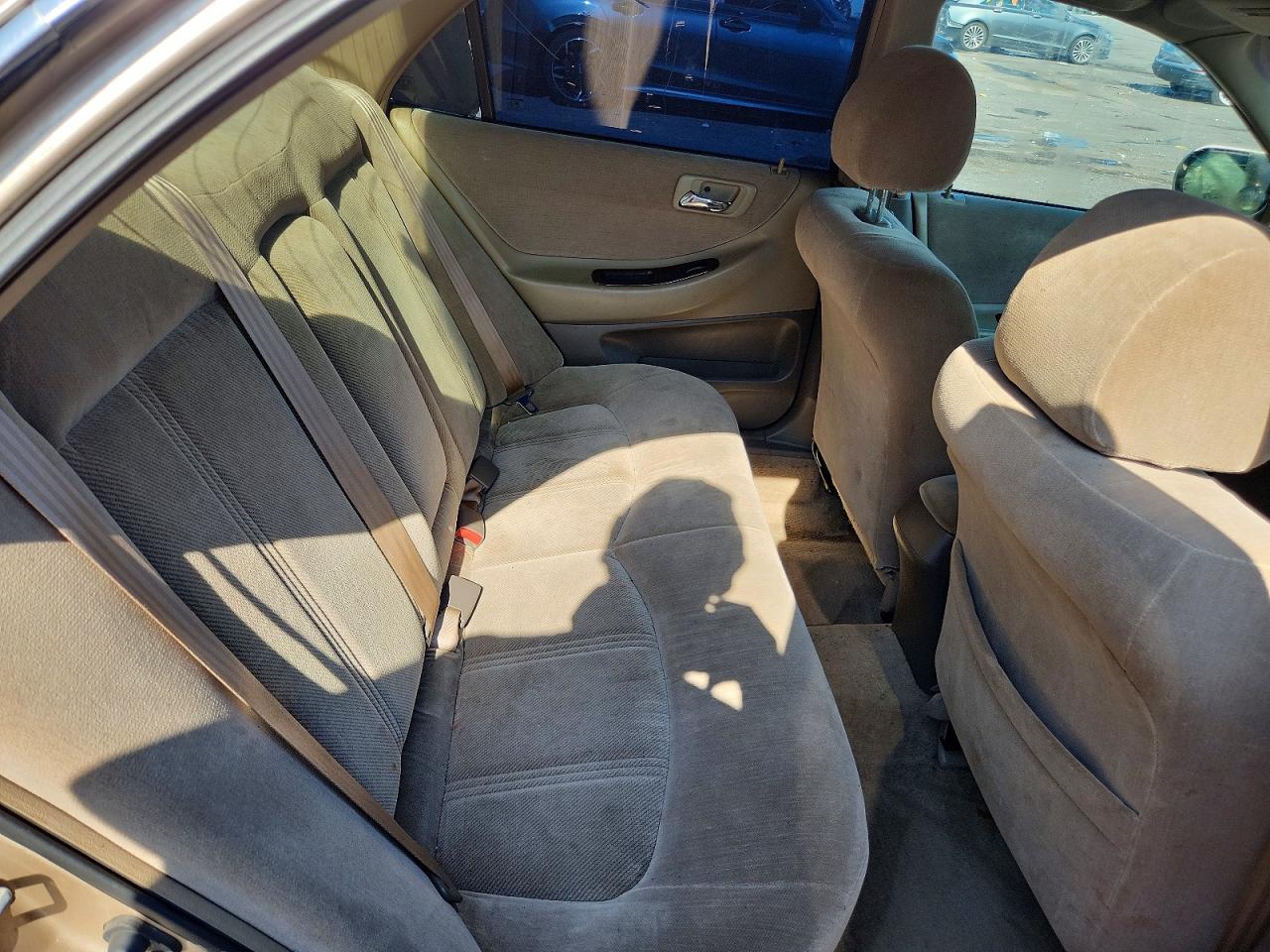 2000 Honda Accord Se Gold vin: 1HGCG5675YA050099