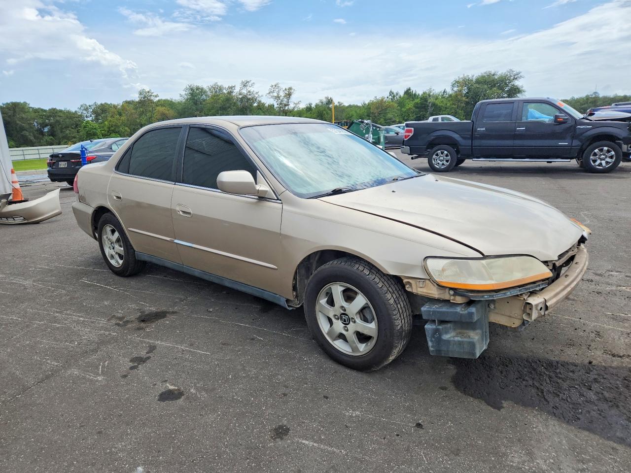 2000 Honda Accord Se Gold vin: 1HGCG5675YA103478