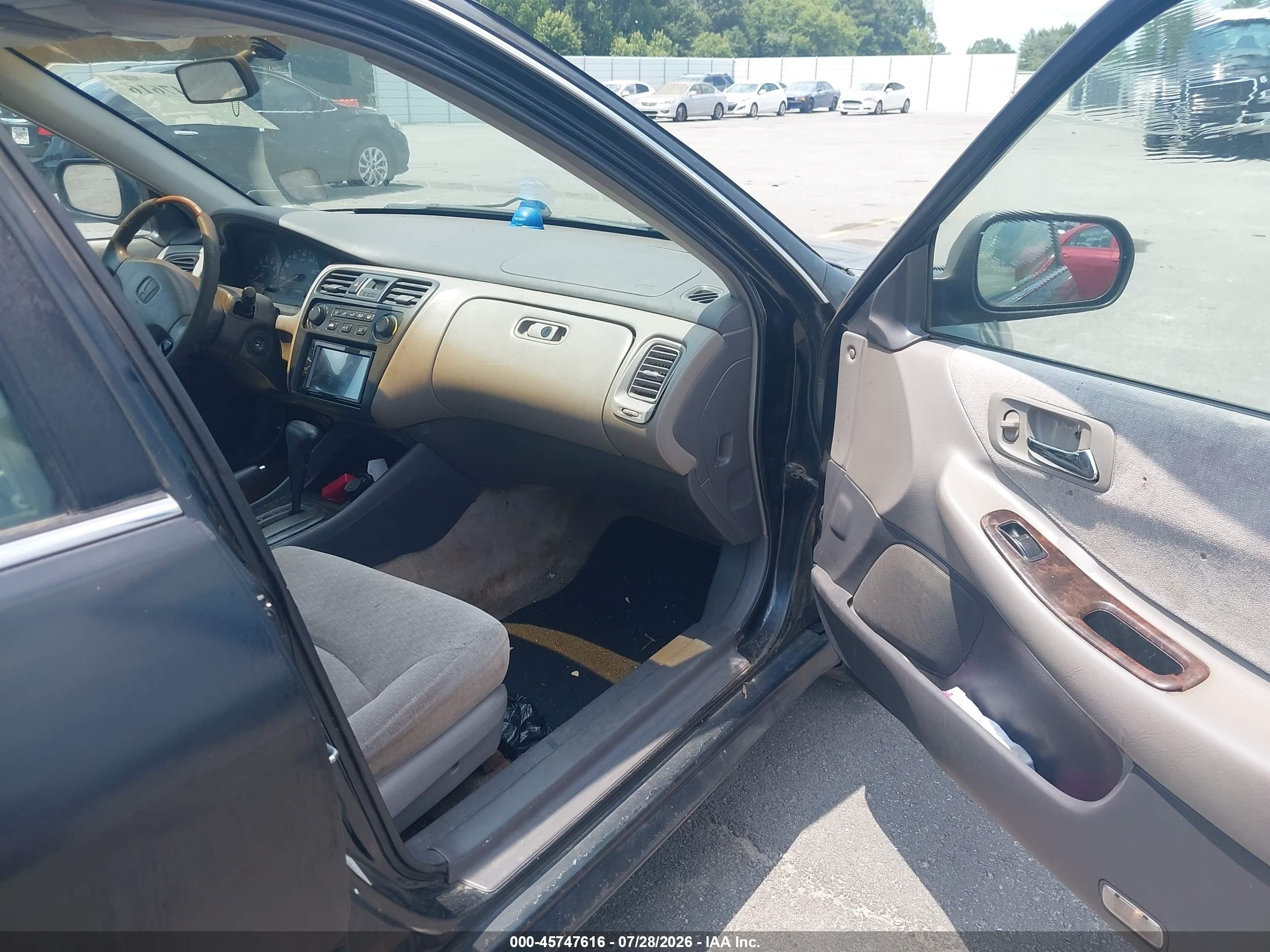2002 Honda Accord 2.3 Se Black vin: 1HGCG56762A099660