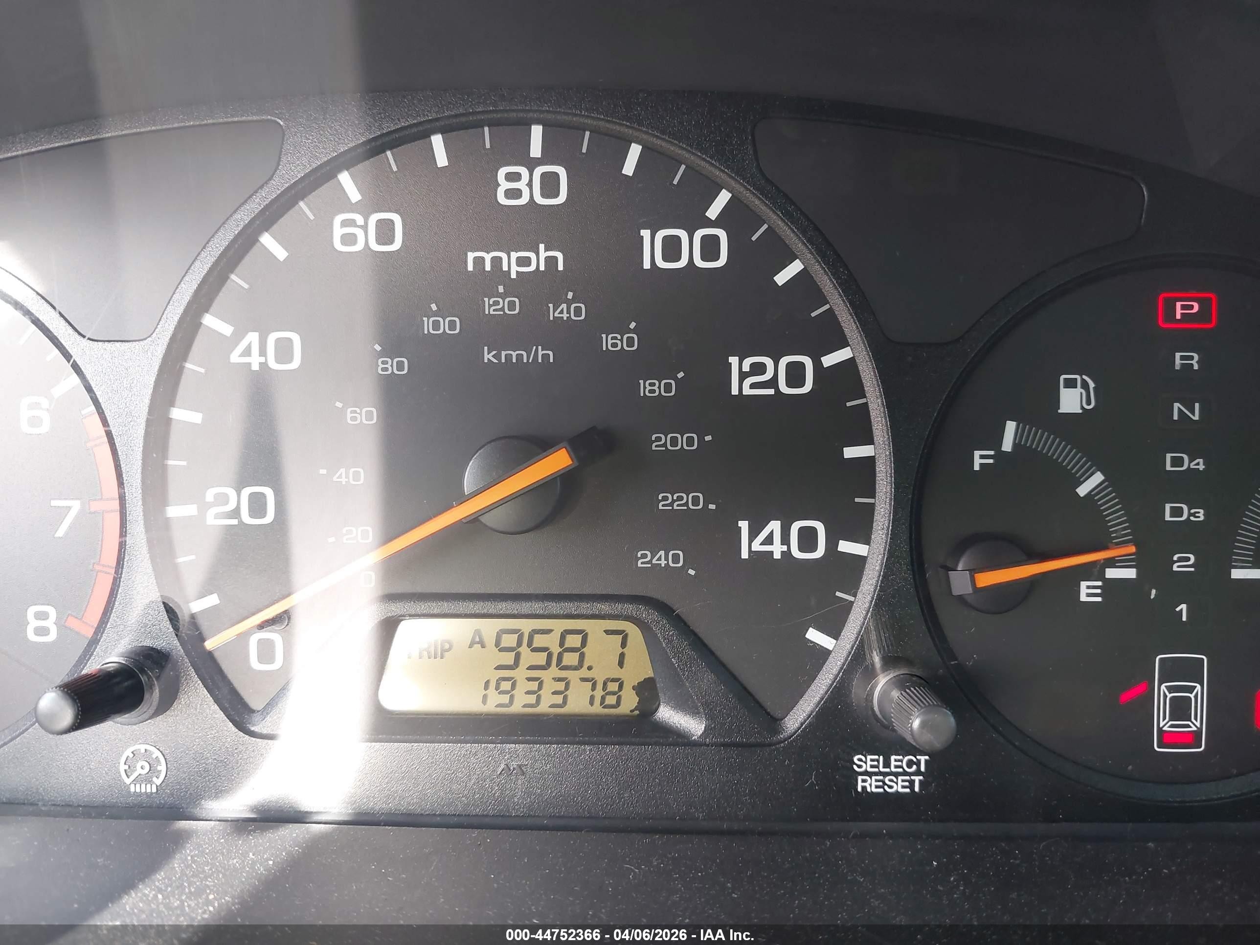 2000 Honda Accord 2.3 Se Бежевый vin: 1HGCG5678YA043261