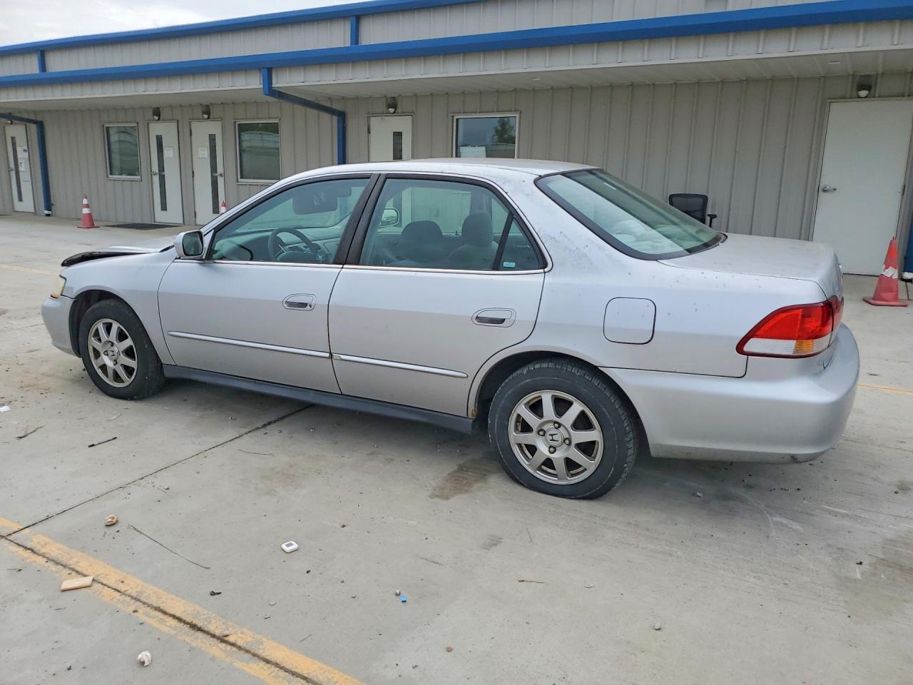 2002 Honda Accord Se Silver vin: 1HGCG56792A027335