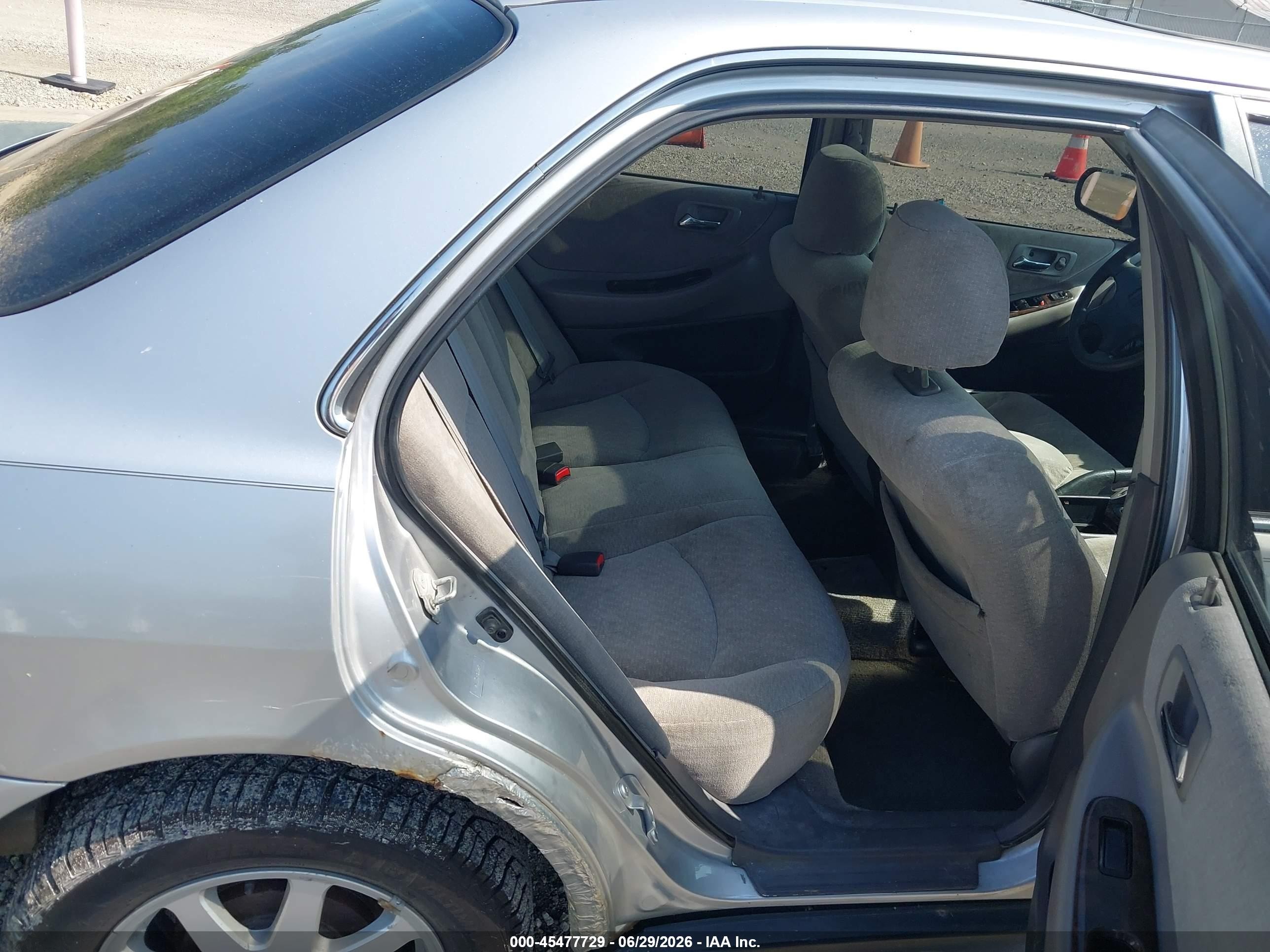 2002 Honda Accord 2.3 Se Silver vin: 1HGCG56792A102521