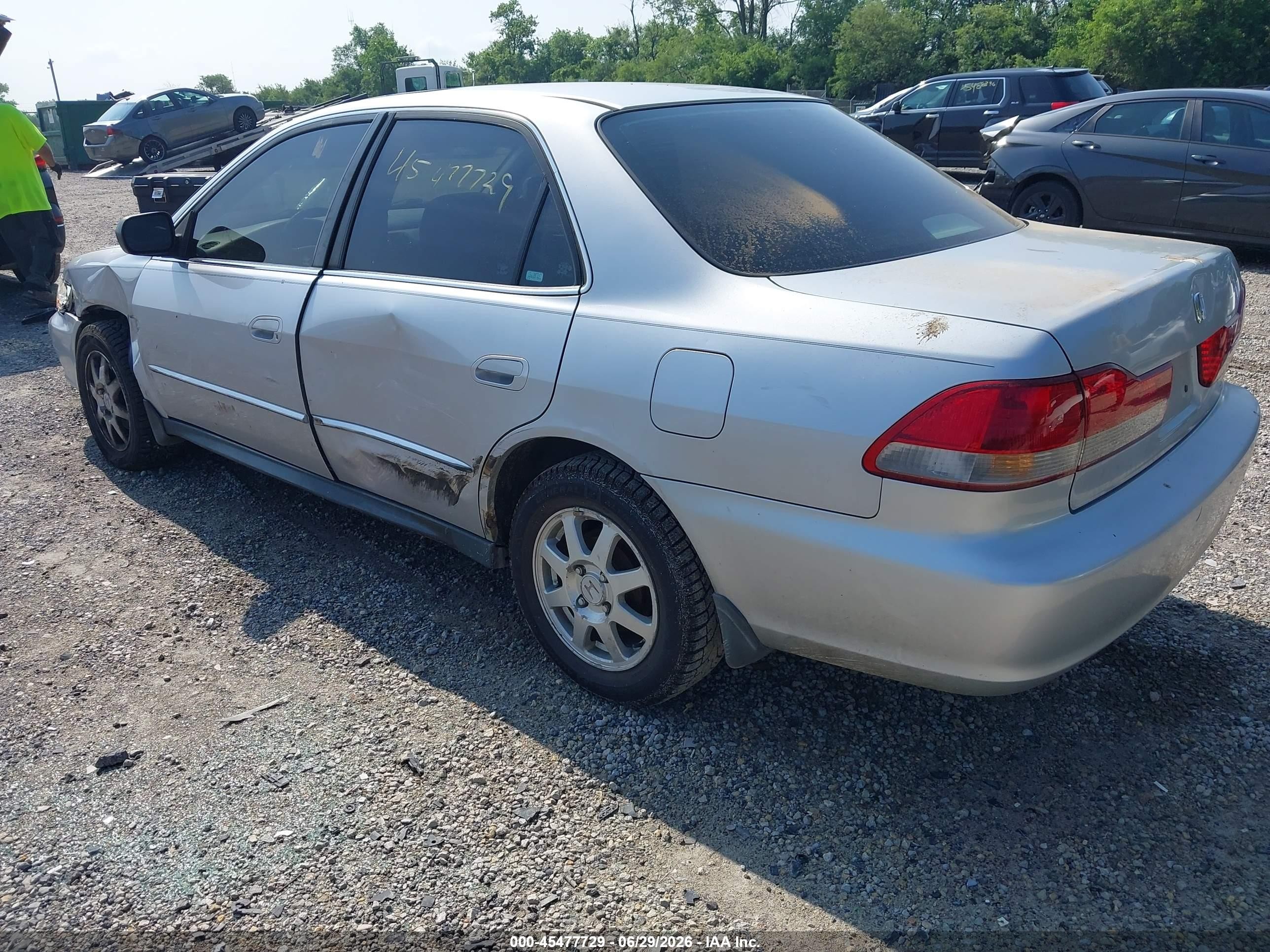 2002 Honda Accord 2.3 Se Silver vin: 1HGCG56792A102521