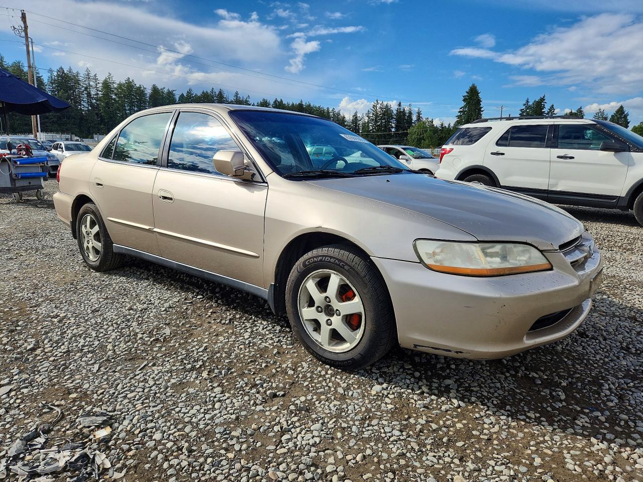2000 Honda Accord Se Tan vin: 1HGCG5679YA080447