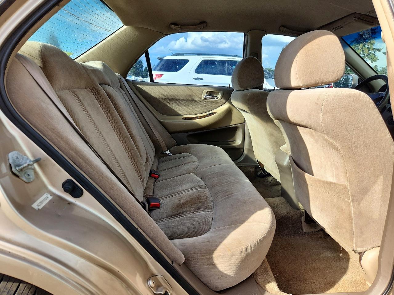 2000 Honda Accord Se Tan vin: 1HGCG5679YA080447