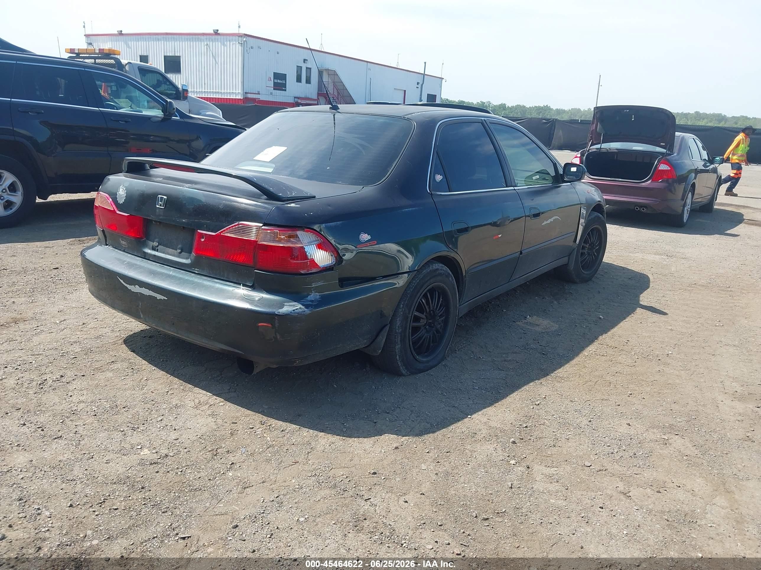 2000 Honda Accord 2.3 Lx Зеленый vin: 1HGCG6551YA111633
