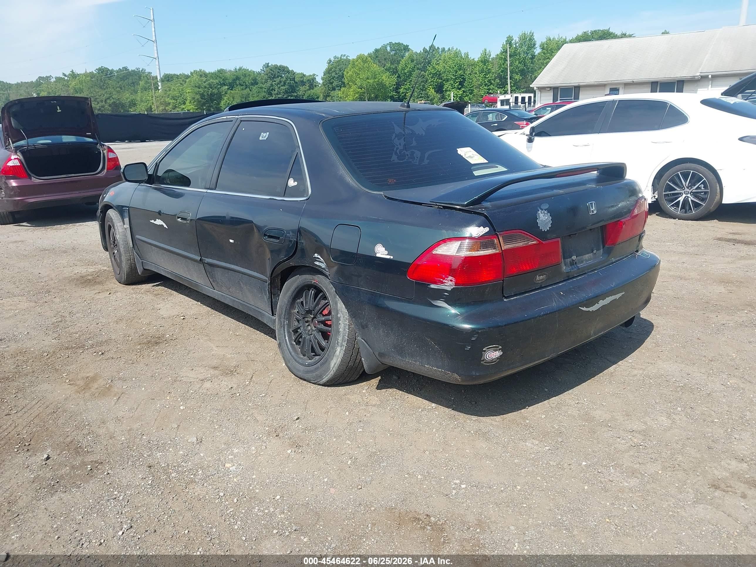 2000 Honda Accord 2.3 Lx Зеленый vin: 1HGCG6551YA111633