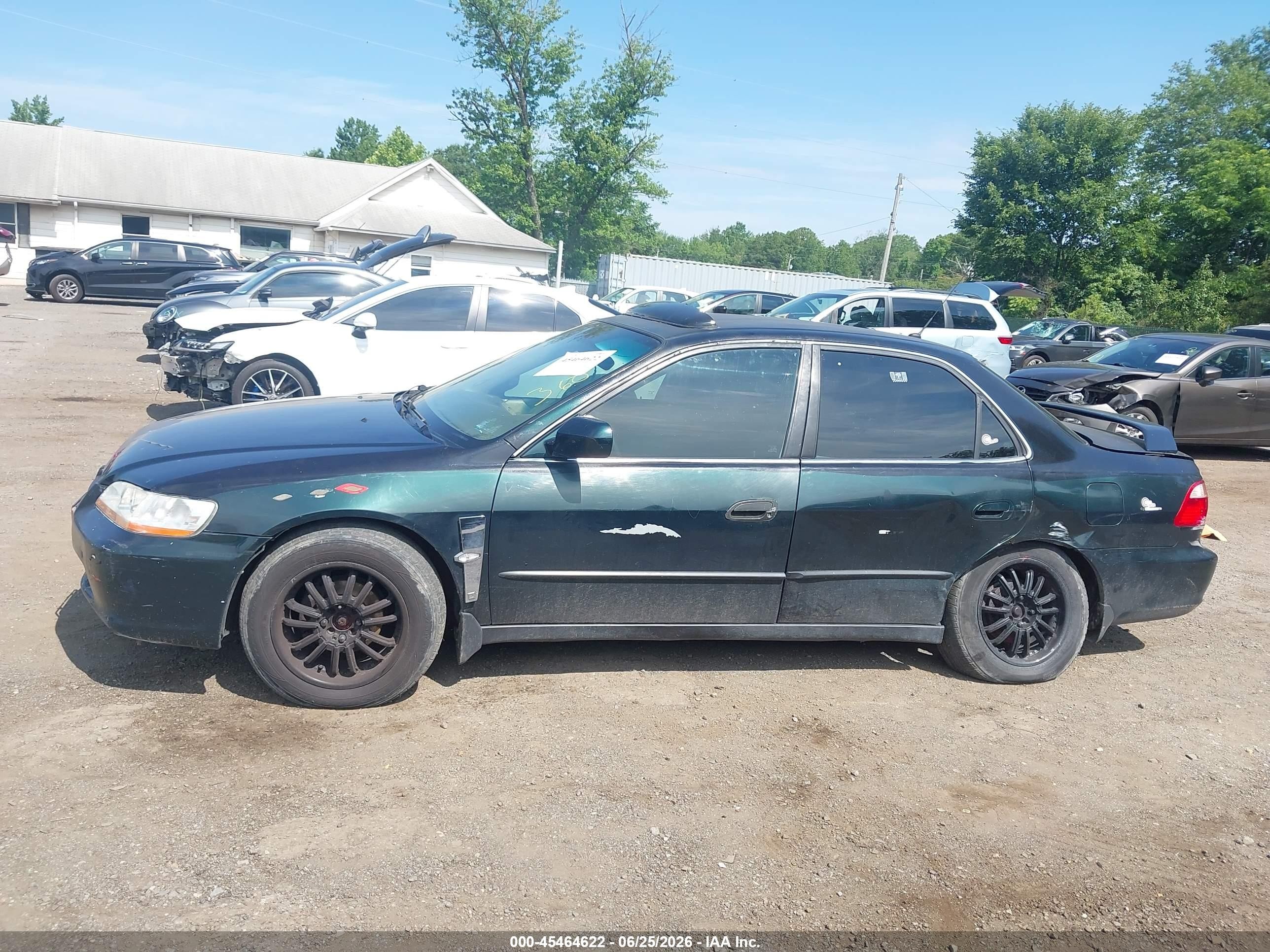 2000 Honda Accord 2.3 Lx Зеленый vin: 1HGCG6551YA111633