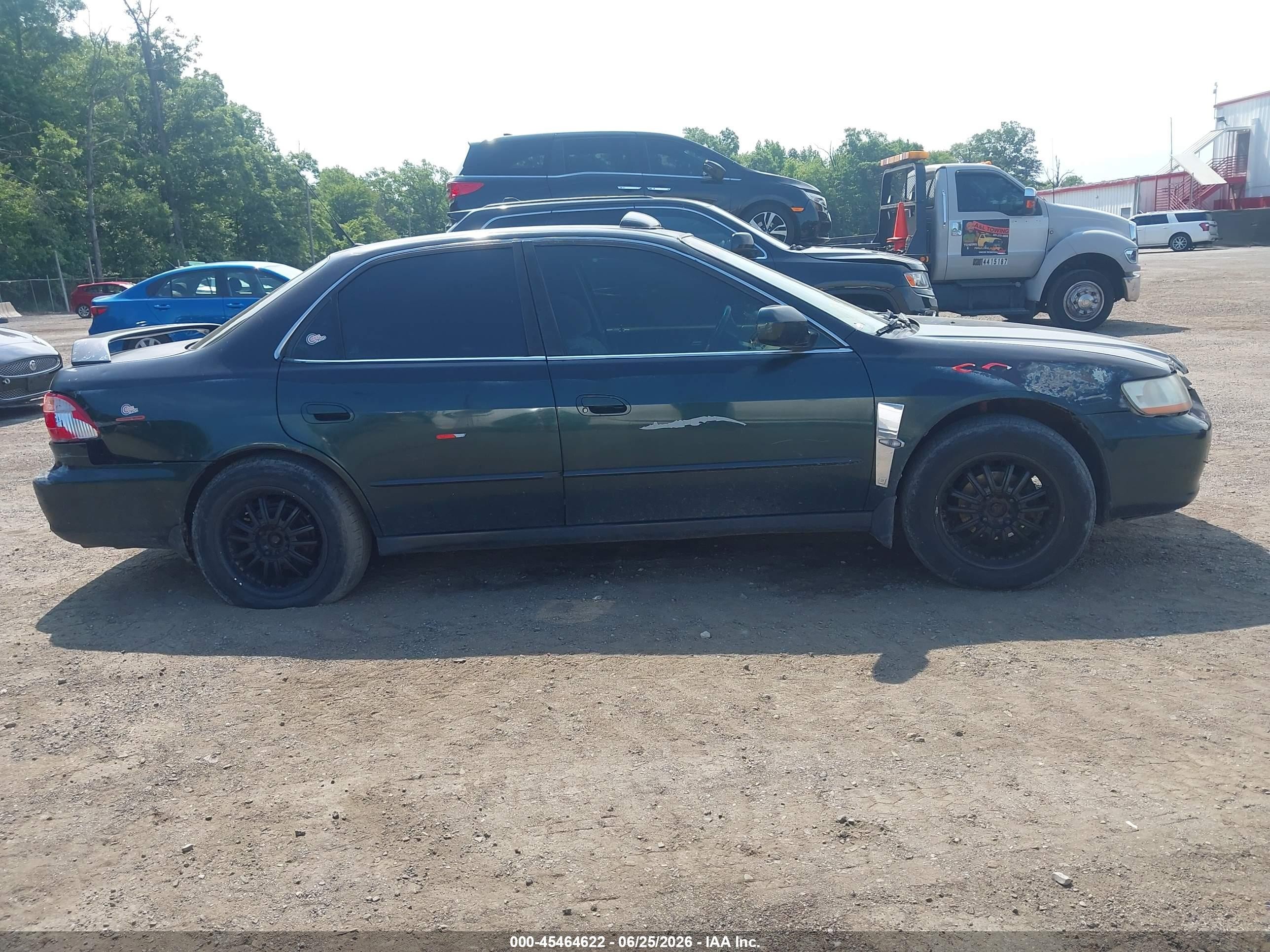 2000 Honda Accord 2.3 Lx Зеленый vin: 1HGCG6551YA111633