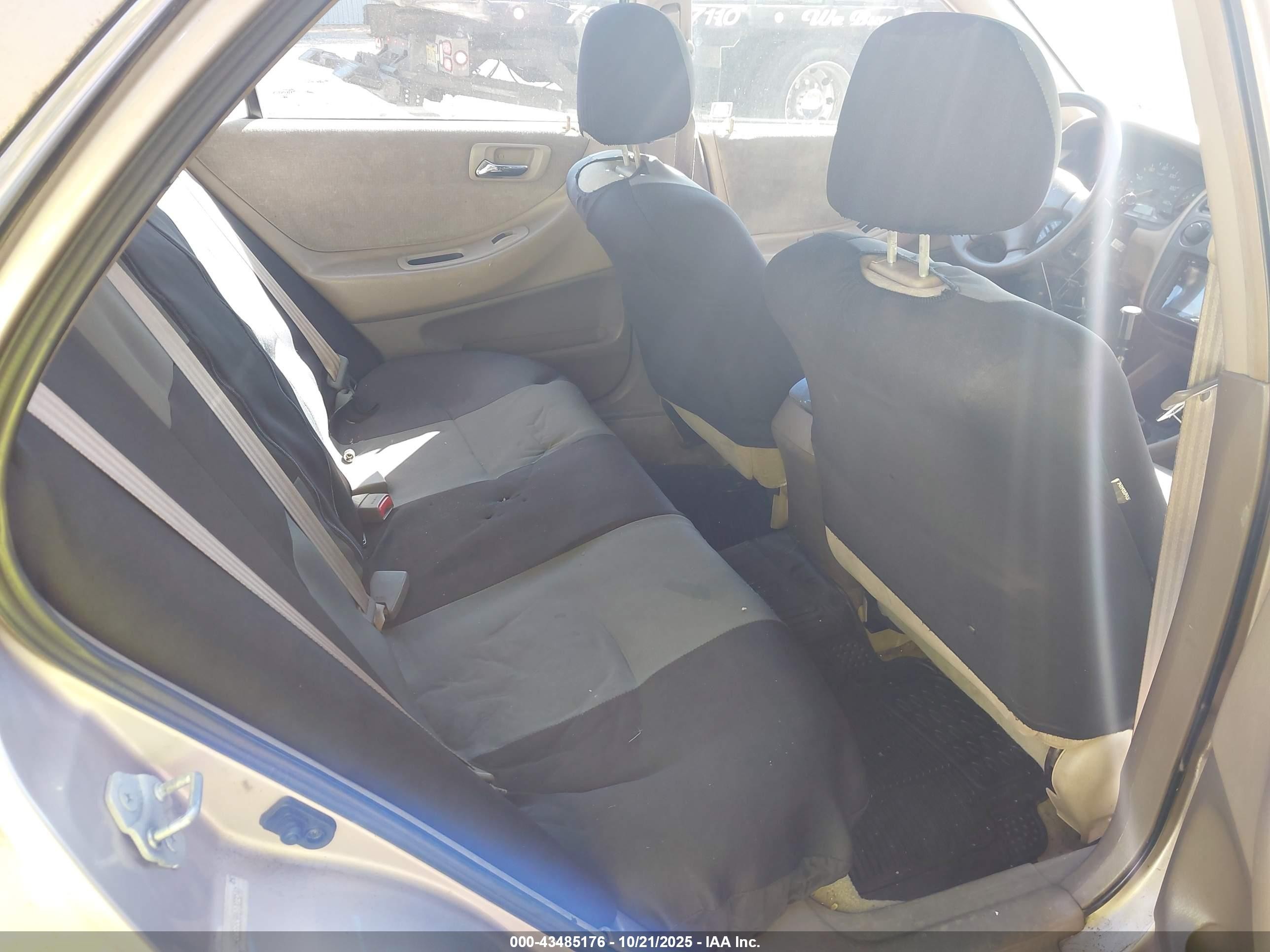 2001 Honda Accord 2.3 Lx Желто-коричневый vin: 1HGCG65581A023247