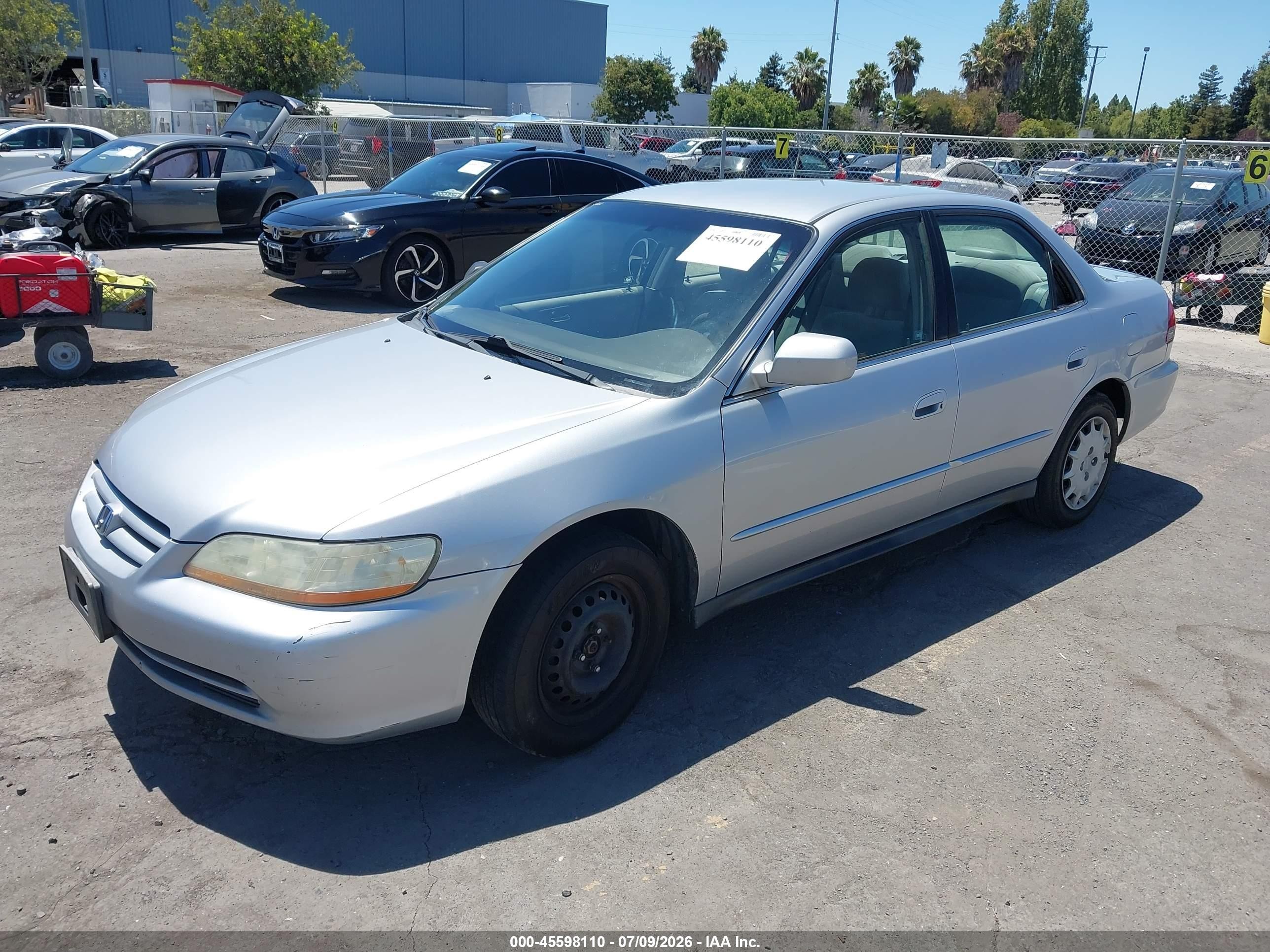 2001 Honda Accord 2.3 Lx Silver vin: 1HGCG66501A082498