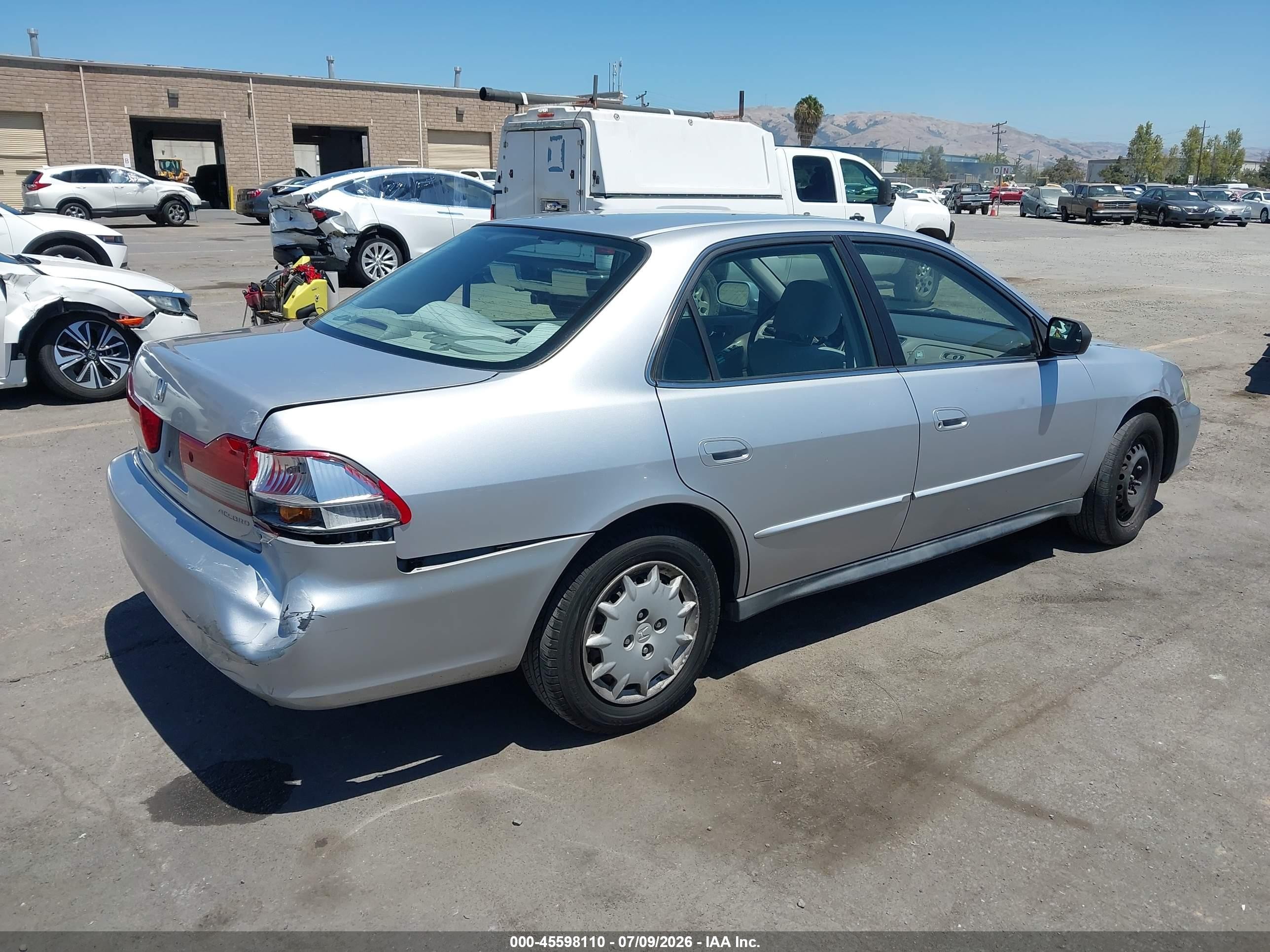 2001 Honda Accord 2.3 Lx Silver vin: 1HGCG66501A082498