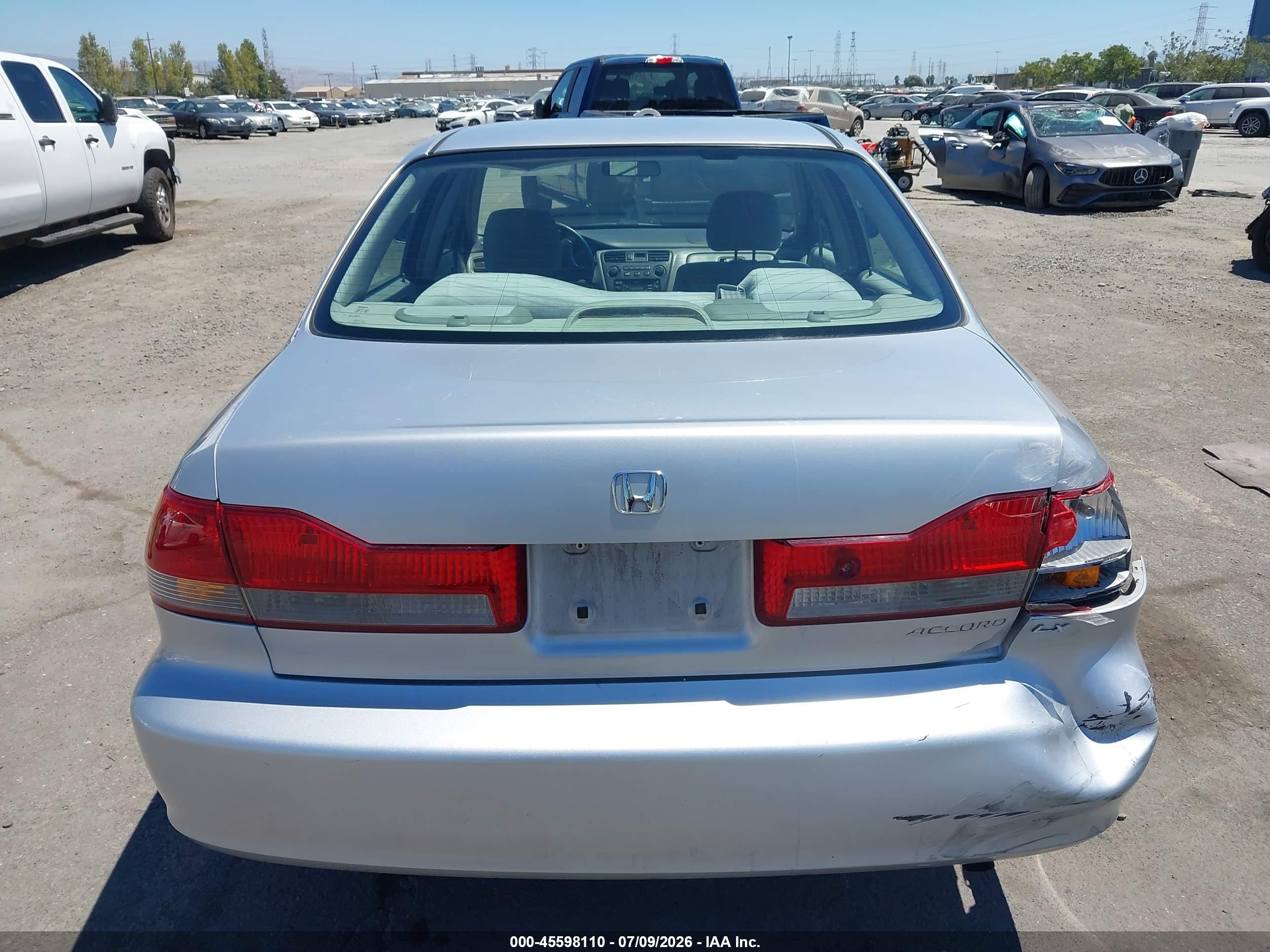 2001 Honda Accord 2.3 Lx Silver vin: 1HGCG66501A082498