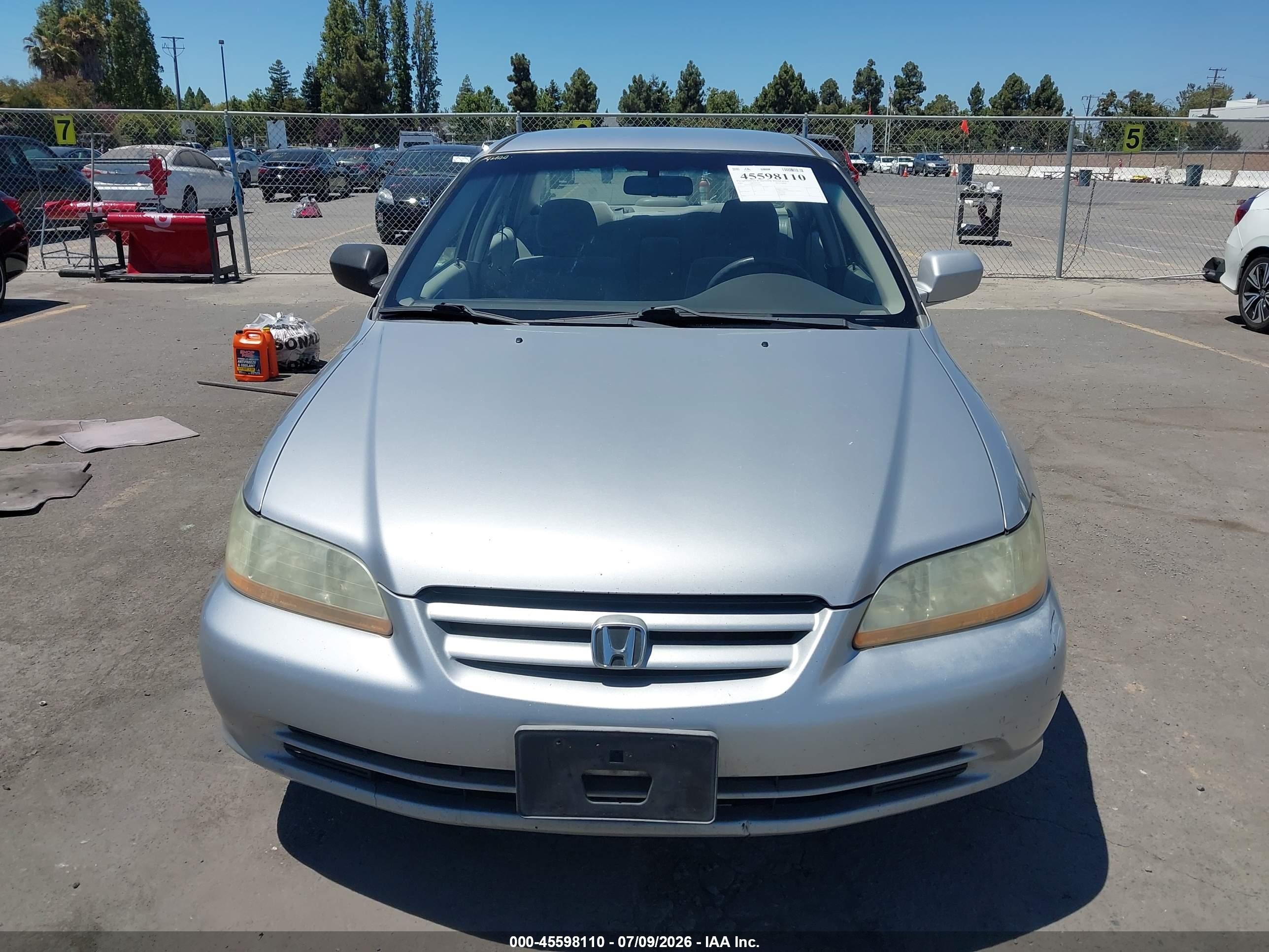 2001 Honda Accord 2.3 Lx Silver vin: 1HGCG66501A082498