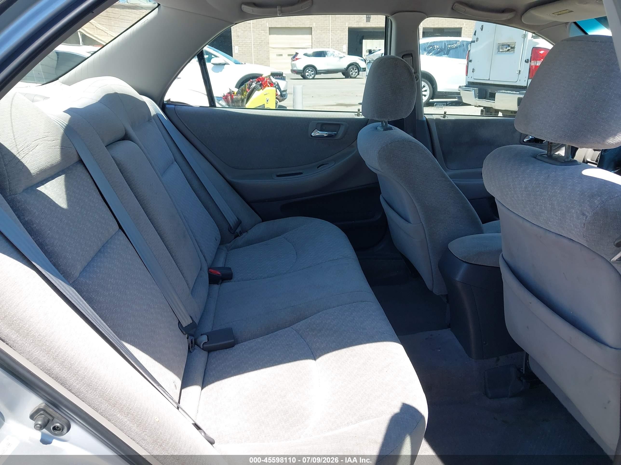 2001 Honda Accord 2.3 Lx Silver vin: 1HGCG66501A082498
