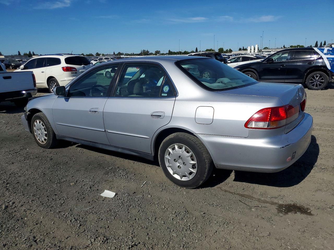 2002 Honda Accord Lx Серебряный vin: 1HGCG66502A143320