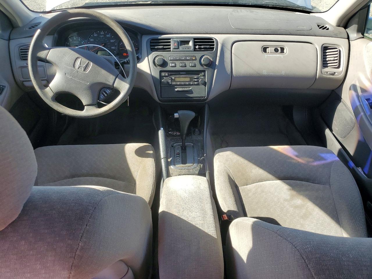 2002 Honda Accord Lx Серебряный vin: 1HGCG66502A143320