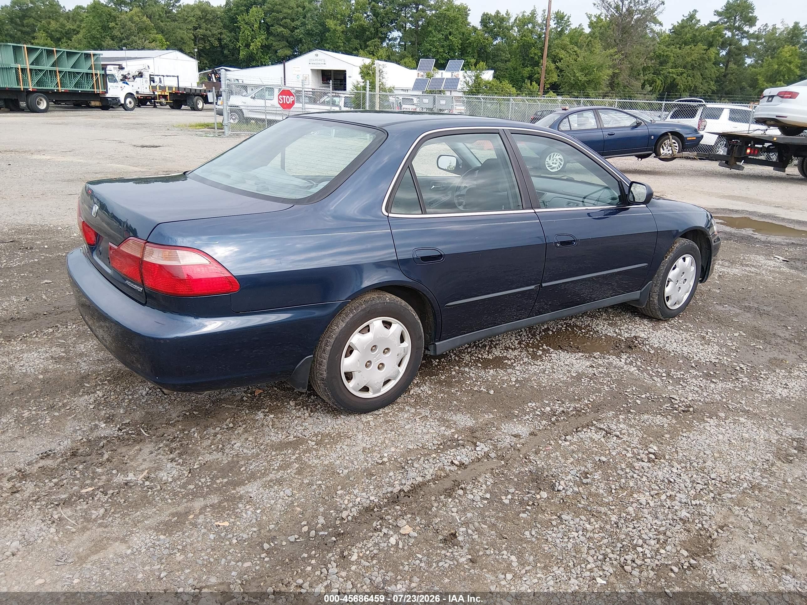 2000 Honda Accord 2.3 Lx Blue vin: 1HGCG6650YA001736