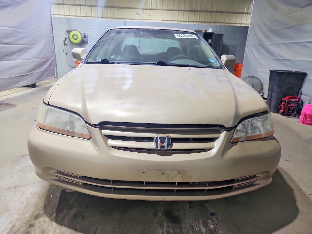 2001 Honda Accord Lx Tan vin: 1HGCG66521A052600