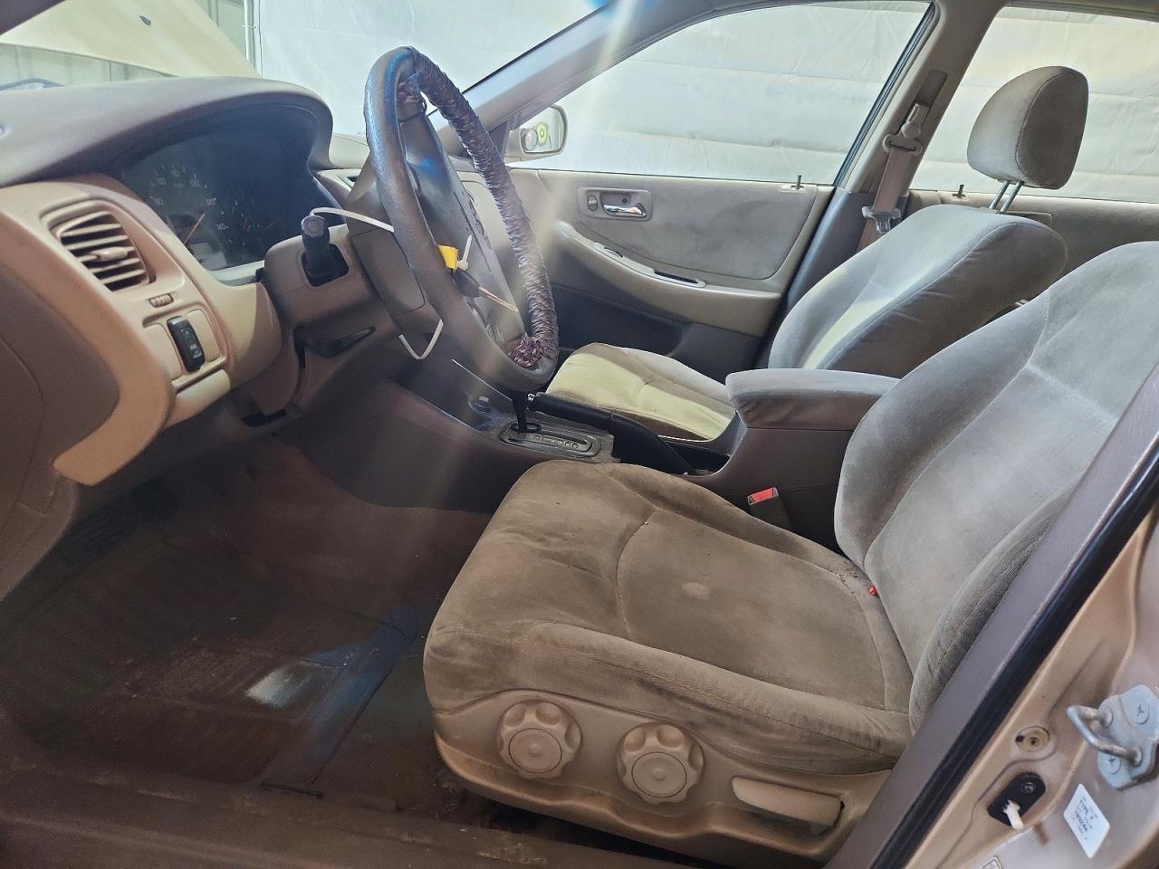 2001 Honda Accord Lx Tan vin: 1HGCG66521A052600